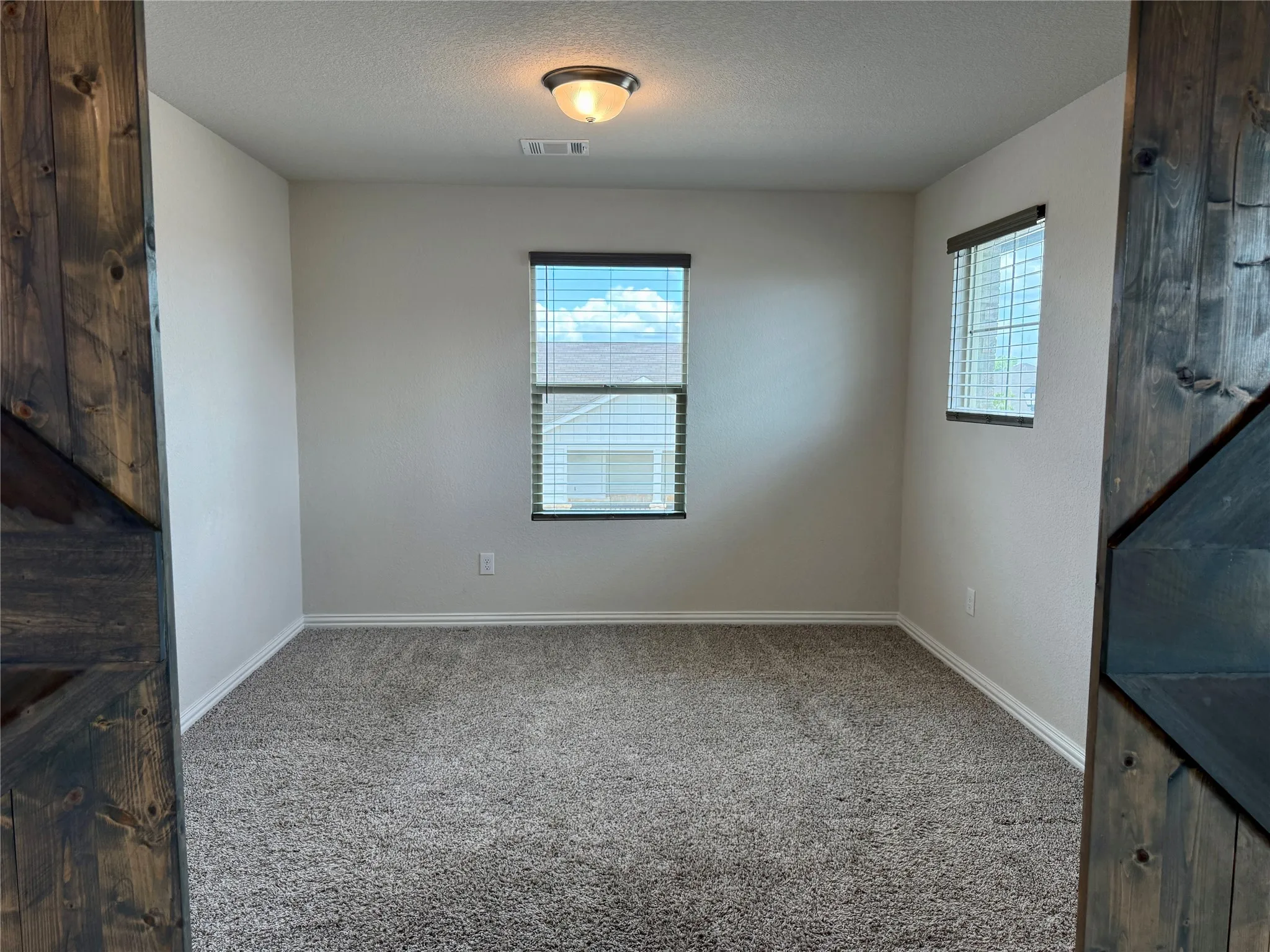 Single Family Residence For Rent in Kaufman County , 1425 Rolling Fox Drive, Forney, Texas 75126, 4 Bedroom, 3 Bathroom, 2 Garage spaces, 2,886 Sqft, built in 2022, mls#21299391, Real Estate Agent in Forney, Homes For Rent in Kaufman county, Homes For Rent in Forney, Realtor in Forney Texas, Real Estate Brokerage Independent Realty Texas, Luminita Cordes Realtor