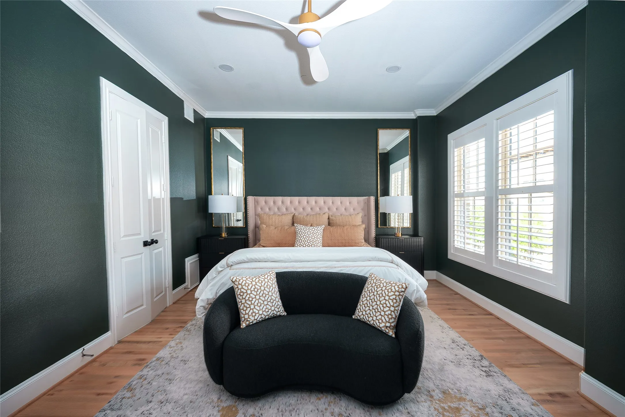 Townhouse For Rent in Dallas County , 727 Will Rice Avenue, Irving, Texas 75039, 3 Bedroom, 4 Bathroom, 2 Garage spaces, 2,257 Sqft, built in 2014, mls#21305392, Real Estate Agent in Irving, Homes For Rent in Dallas county, Homes For Rent in Irving, Realtor in Irving Texas, Real Estate Brokerage Independent Realty Texas, Luminita Cordes Realtor