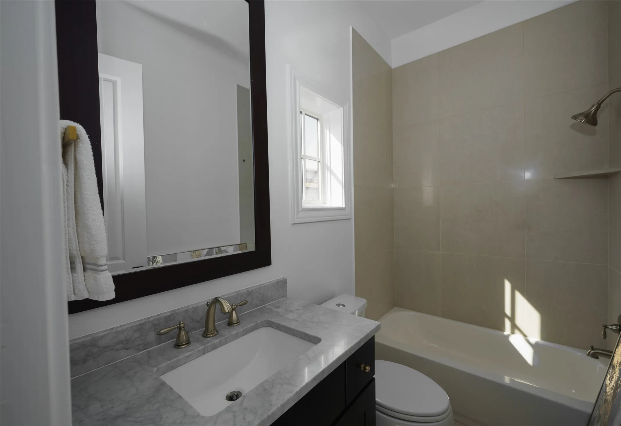 Townhouse For Rent in Dallas County , 727 Will Rice Avenue, Irving, Texas 75039, 3 Bedroom, 4 Bathroom, 2 Garage spaces, 2,257 Sqft, built in 2014, mls#21305392, Real Estate Agent in Irving, Homes For Rent in Dallas county, Homes For Rent in Irving, Realtor in Irving Texas, Real Estate Brokerage Independent Realty Texas, Luminita Cordes Realtor