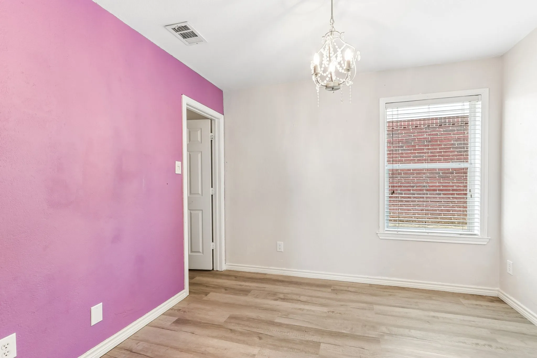 Single Family Residence For Sale in Denton County , 9012 Wayne Street, Cross Roads, Texas 76227, 3 Bedroom, 2 Bathroom, 2 Garage spaces, 1,208 Sqft, built in 2004, mls#21305394, Real Estate Agent in Cross Roads, Homes For Sale in Denton county, Homes For Sale in Cross Roads, Realtor in Cross Roads Texas, Real Estate Brokerage Independent Realty Texas, Luminita Cordes Realtor