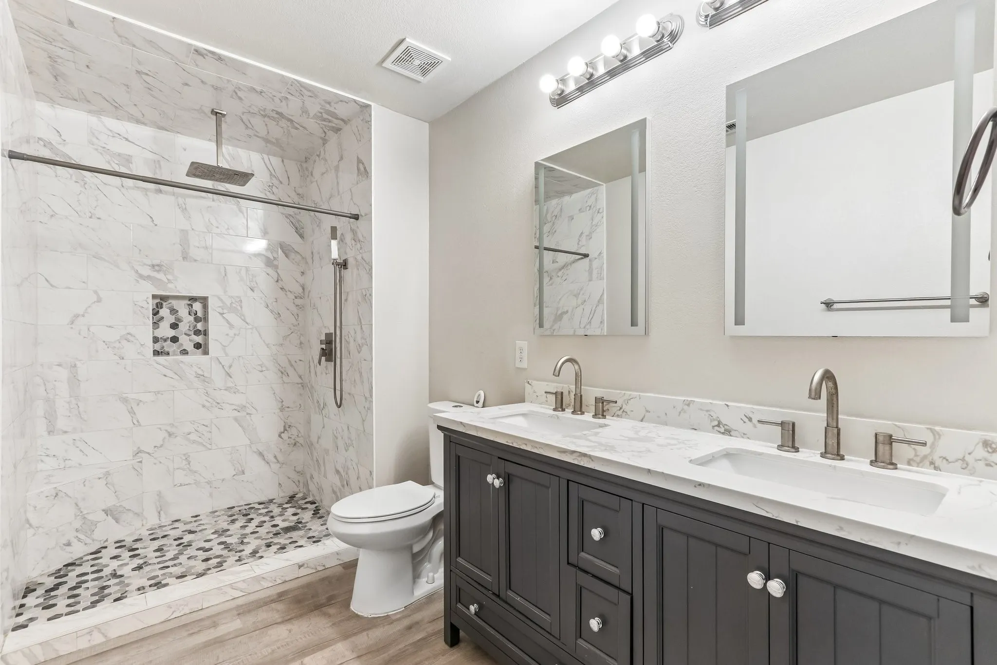 Single Family Residence For Sale in Denton County , 9012 Wayne Street, Cross Roads, Texas 76227, 3 Bedroom, 2 Bathroom, 2 Garage spaces, 1,208 Sqft, built in 2004, mls#21305394, Real Estate Agent in Cross Roads, Homes For Sale in Denton county, Homes For Sale in Cross Roads, Realtor in Cross Roads Texas, Real Estate Brokerage Independent Realty Texas, Luminita Cordes Realtor