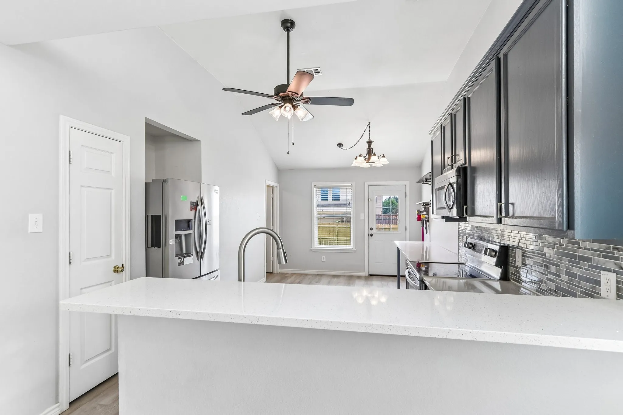 Single Family Residence For Sale in Denton County , 9012 Wayne Street, Cross Roads, Texas 76227, 3 Bedroom, 2 Bathroom, 2 Garage spaces, 1,208 Sqft, built in 2004, mls#21305394, Real Estate Agent in Cross Roads, Homes For Sale in Denton county, Homes For Sale in Cross Roads, Realtor in Cross Roads Texas, Real Estate Brokerage Independent Realty Texas, Luminita Cordes Realtor