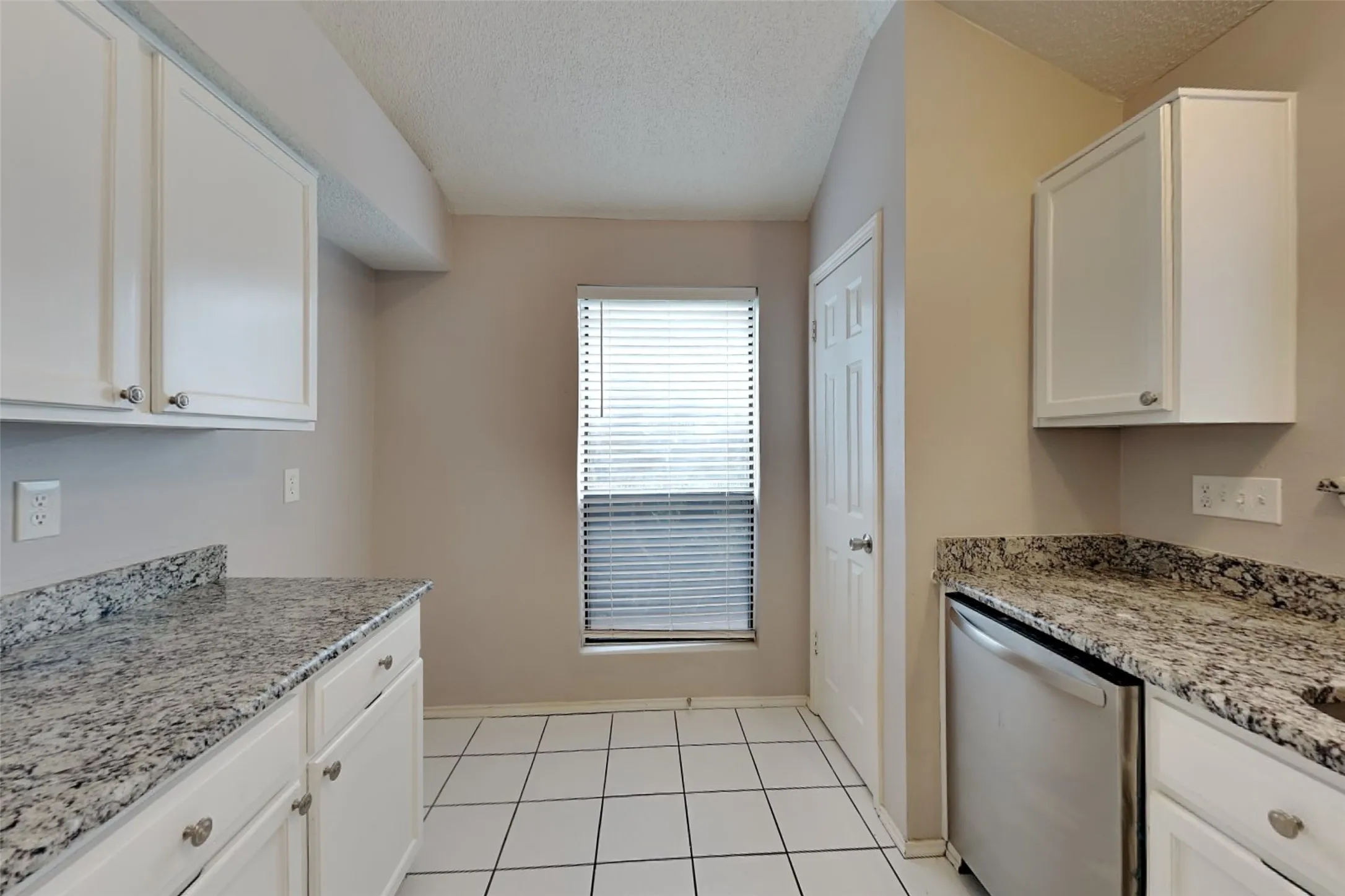 Single Family Residence For Rent in Collin County , 712 Bluebonnet Drive, Allen, Texas 75002, 3 Bedroom, 2 Bathroom, 2 Garage spaces, 1,521 Sqft, built in 1985, mls#21305411, Real Estate Agent in Allen, Homes For Rent in Collin county, Homes For Rent in Allen, Realtor in Allen Texas, Real Estate Brokerage Independent Realty Texas, Luminita Cordes Realtor