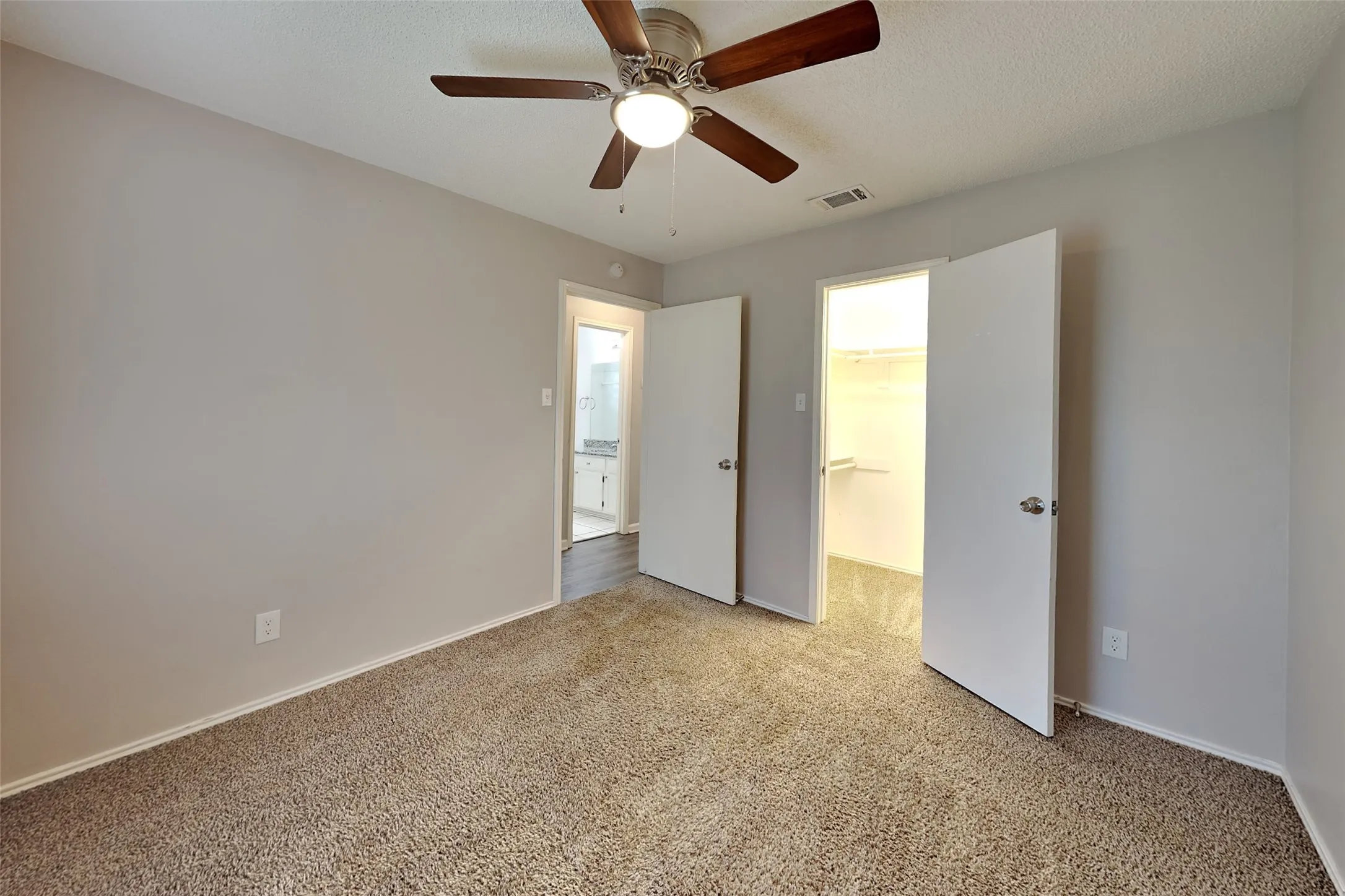 Single Family Residence For Rent in Collin County , 712 Bluebonnet Drive, Allen, Texas 75002, 3 Bedroom, 2 Bathroom, 2 Garage spaces, 1,521 Sqft, built in 1985, mls#21305411, Real Estate Agent in Allen, Homes For Rent in Collin county, Homes For Rent in Allen, Realtor in Allen Texas, Real Estate Brokerage Independent Realty Texas, Luminita Cordes Realtor