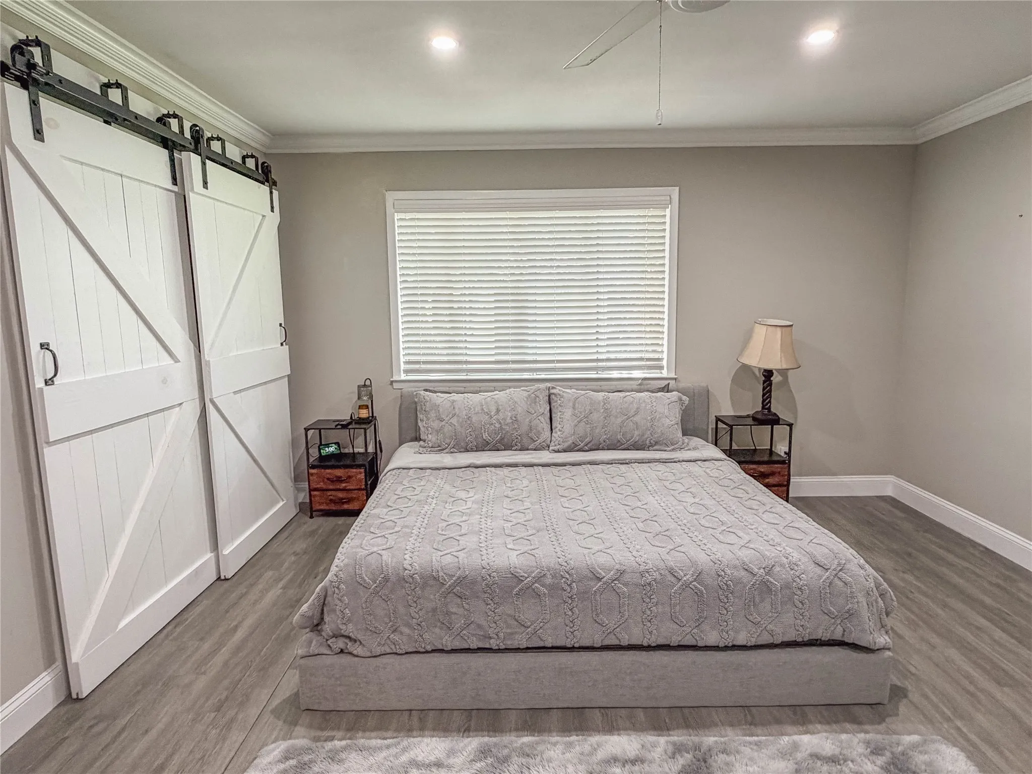 Single Family Residence For Sale in Ellis County , 604 Cooper Street, Ennis, Texas 75119, 3 Bedroom, 3 Bathroom, 2 Garage spaces, 2,026 Sqft, built in 1969, mls#21305420, Real Estate Agent in Ennis, Homes For Sale in Ellis county, Homes For Sale in Ennis, Realtor in Ennis Texas, Real Estate Brokerage Independent Realty Texas, Luminita Cordes Realtor