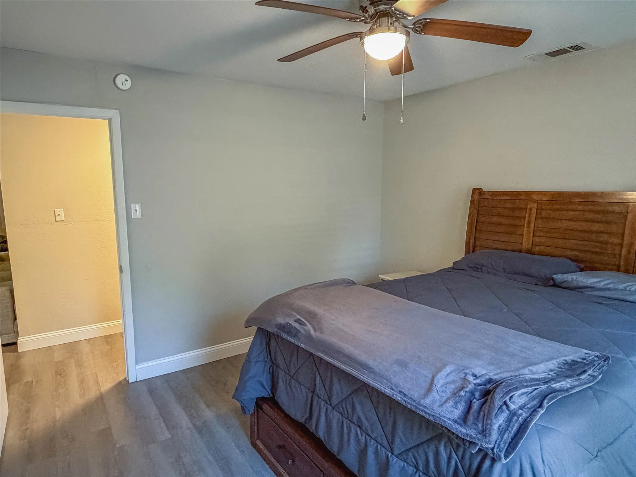 Single Family Residence For Sale in Ellis County , 604 Cooper Street, Ennis, Texas 75119, 3 Bedroom, 3 Bathroom, 2 Garage spaces, 2,026 Sqft, built in 1969, mls#21305420, Real Estate Agent in Ennis, Homes For Sale in Ellis county, Homes For Sale in Ennis, Realtor in Ennis Texas, Real Estate Brokerage Independent Realty Texas, Luminita Cordes Realtor