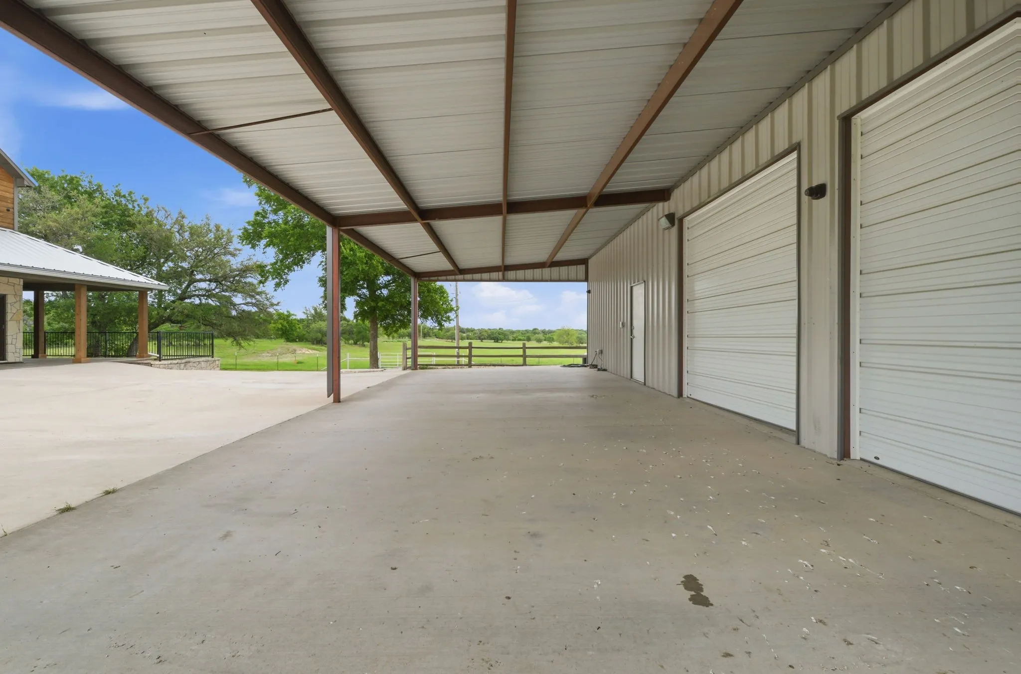 Improved Land For Sale in Bosque County , 1632 County Road 4125 A, Iredell, Texas 76649, 0, 0, Garage spaces, 0 Sqft, built in 2017, mls#21301513, Real Estate Agent in Iredell, Homes For Sale in Bosque county, Homes For Sale in Iredell, Realtor in Iredell Texas, Real Estate Brokerage Independent Realty Texas, Luminita Cordes Realtor