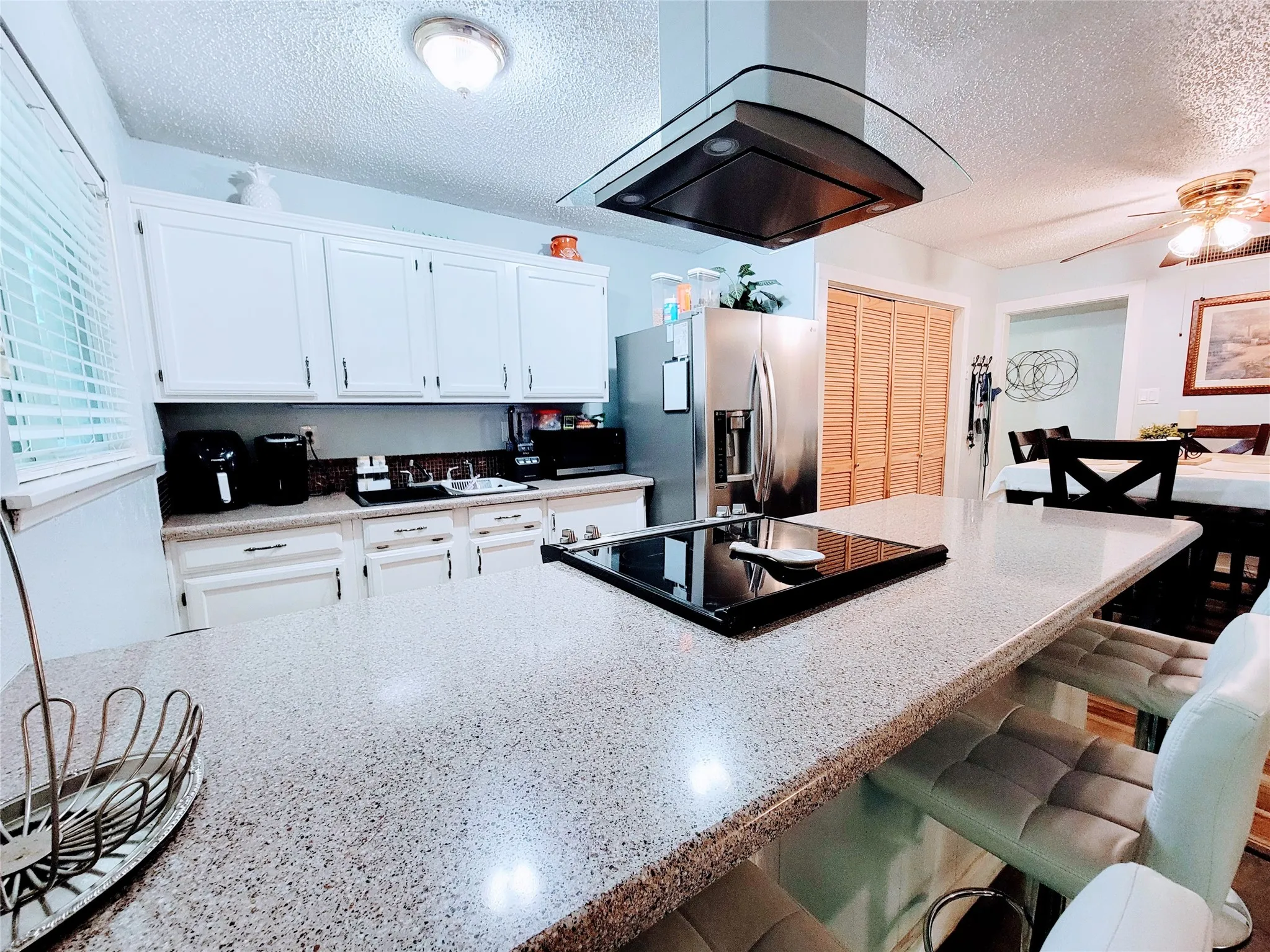 Single Family Residence For Sale in Tarrant County , 5828 Sidewinder Trail, Fort Worth, Texas 76131, 4 Bedroom, 2 Bathroom, Garage spaces, 1,692 Sqft, built in 1980, mls#21304902, Real Estate Agent in Fort Worth, Homes For Sale in Tarrant county, Homes For Sale in Fort Worth, Realtor in Fort Worth Texas, Real Estate Brokerage Independent Realty Texas, Luminita Cordes Realtor