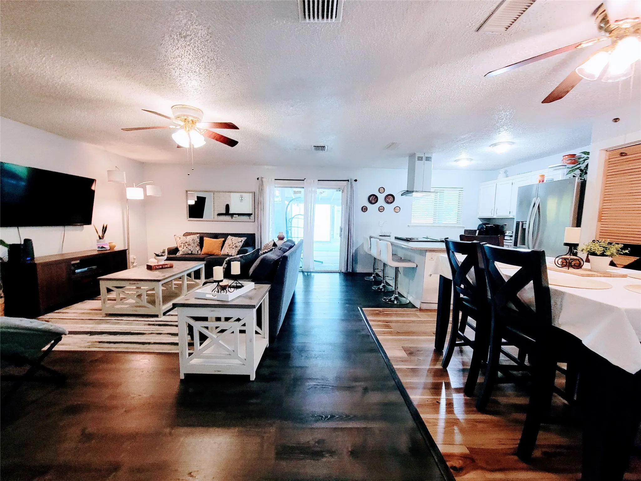 Single Family Residence For Sale in Tarrant County , 5828 Sidewinder Trail, Fort Worth, Texas 76131, 4 Bedroom, 2 Bathroom, Garage spaces, 1,692 Sqft, built in 1980, mls#21304902, Real Estate Agent in Fort Worth, Homes For Sale in Tarrant county, Homes For Sale in Fort Worth, Realtor in Fort Worth Texas, Real Estate Brokerage Independent Realty Texas, Luminita Cordes Realtor