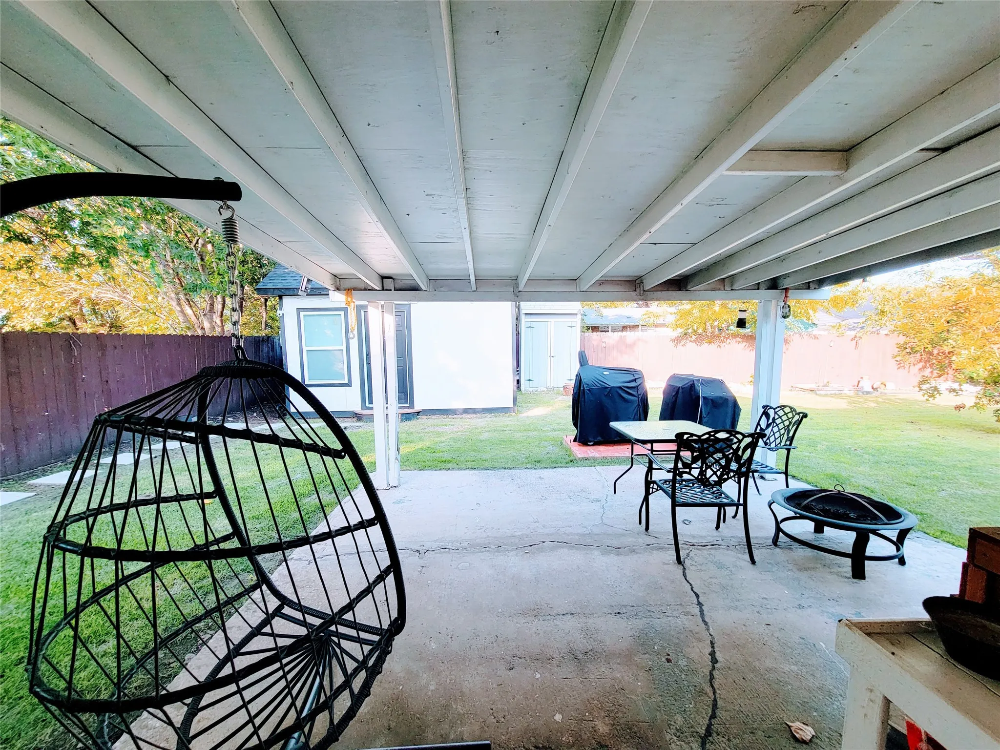 Single Family Residence For Sale in Tarrant County , 5828 Sidewinder Trail, Fort Worth, Texas 76131, 4 Bedroom, 2 Bathroom, Garage spaces, 1,692 Sqft, built in 1980, mls#21304902, Real Estate Agent in Fort Worth, Homes For Sale in Tarrant county, Homes For Sale in Fort Worth, Realtor in Fort Worth Texas, Real Estate Brokerage Independent Realty Texas, Luminita Cordes Realtor