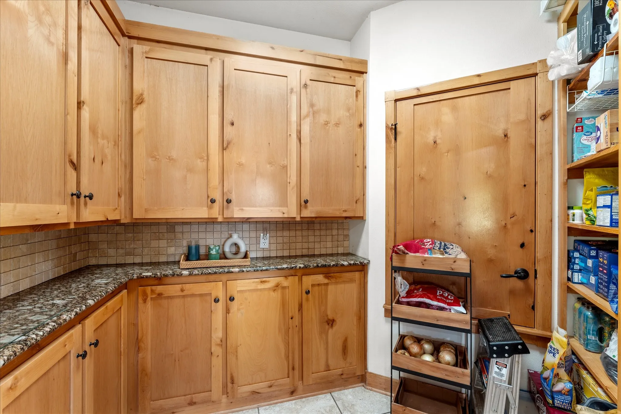 Single Family Residence For Sale in Wood County , 390 County Road 1573, Alba, Texas 75410, 3 Bedrooms, 3 Bathrooms, 2 Garage spaces, 4,076 Sqft, built in 2009, Price $990,000, mls#21305019, Real Estate Agent in Alba, Homes For Sale in Wood county, Homes For Sale in Alba, Realtor in Alba Texas, Real Estate Brokerage Independent Realty Texas, Luminita Cordes Realtor