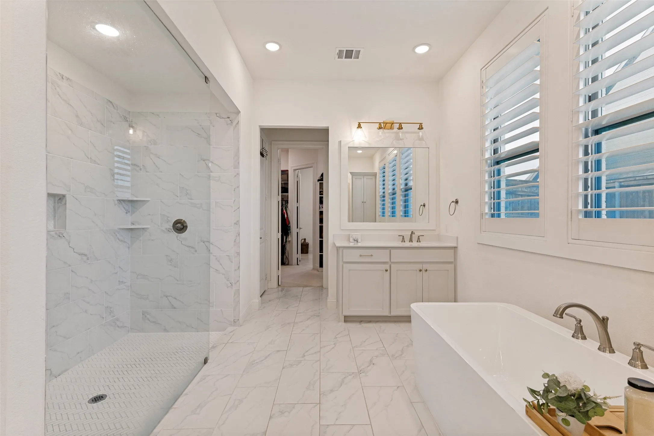 Single Family Residence For Sale in Tarrant County , 245 Wimberley Drive, Haslet, Texas 76052, 4 Bedroom, 4 Bathroom, 3 Garage spaces, 3,323 Sqft, built in 2021, Price $929,000, mls#21305466, Real Estate Agent in Haslet, Homes For Sale in Tarrant county, Homes For Sale in Haslet, Realtor in Haslet Texas, Real Estate Brokerage Independent Realty Texas, Luminita Cordes Realtor