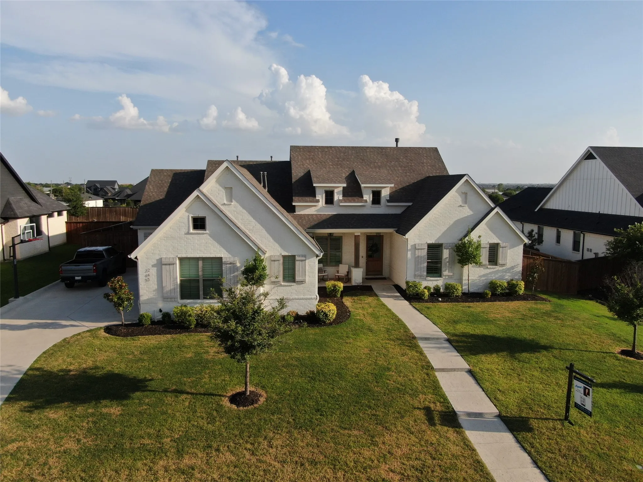 Single Family Residence For Sale in Tarrant County , 245 Wimberley Drive, Haslet, Texas 76052, 4 Bedroom, 4 Bathroom, 3 Garage spaces, 3,323 Sqft, built in 2021, Price $929,000, mls#21305466, Real Estate Agent in Haslet, Homes For Sale in Tarrant county, Homes For Sale in Haslet, Realtor in Haslet Texas, Real Estate Brokerage Independent Realty Texas, Luminita Cordes Realtor