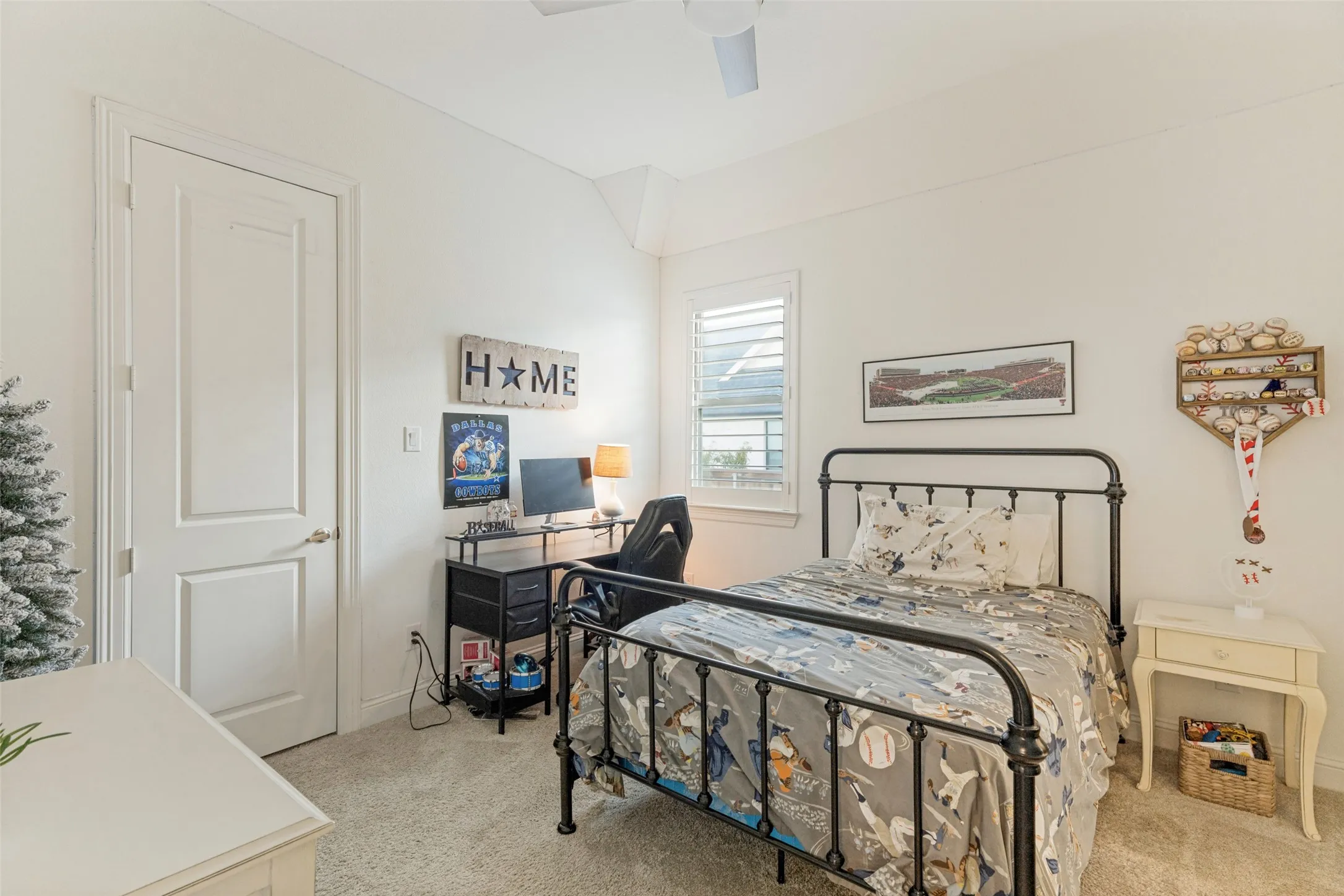 Single Family Residence For Sale in Tarrant County , 245 Wimberley Drive, Haslet, Texas 76052, 4 Bedroom, 4 Bathroom, 3 Garage spaces, 3,323 Sqft, built in 2021, Price $929,000, mls#21305466, Real Estate Agent in Haslet, Homes For Sale in Tarrant county, Homes For Sale in Haslet, Realtor in Haslet Texas, Real Estate Brokerage Independent Realty Texas, Luminita Cordes Realtor