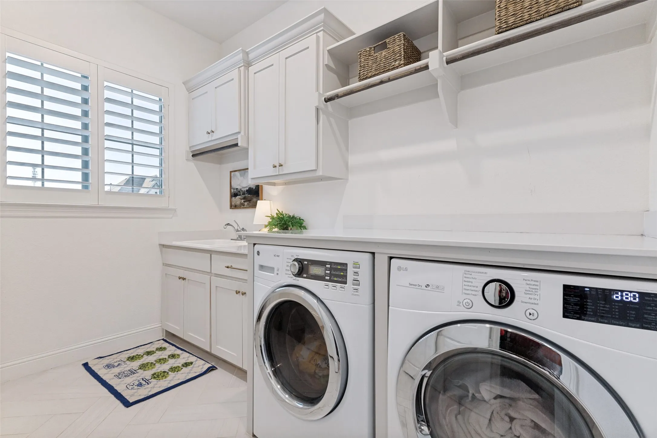 Single Family Residence For Sale in Tarrant County , 245 Wimberley Drive, Haslet, Texas 76052, 4 Bedroom, 4 Bathroom, 3 Garage spaces, 3,323 Sqft, built in 2021, Price $929,000, mls#21305466, Real Estate Agent in Haslet, Homes For Sale in Tarrant county, Homes For Sale in Haslet, Realtor in Haslet Texas, Real Estate Brokerage Independent Realty Texas, Luminita Cordes Realtor