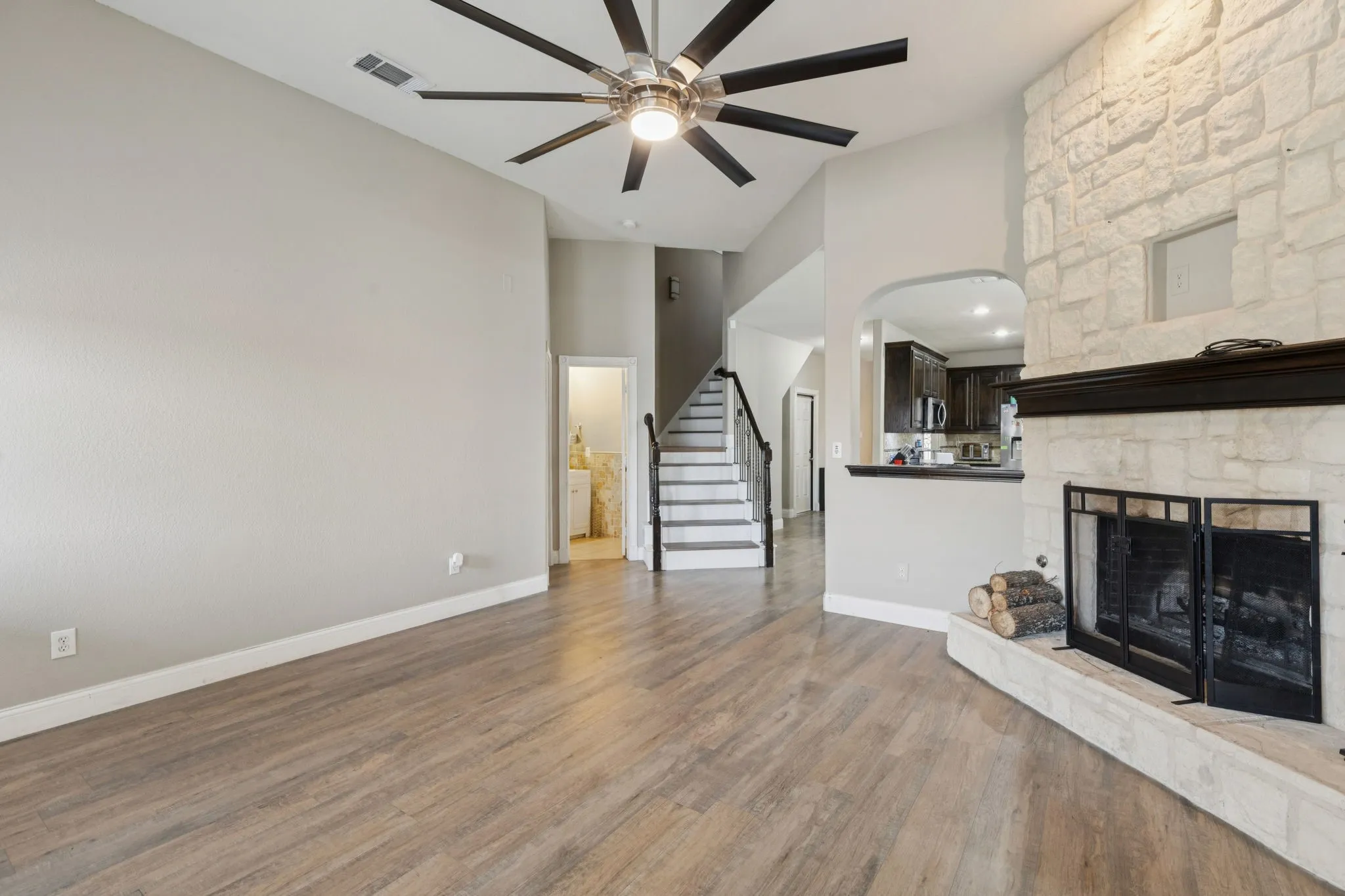 Single Family Residence For Sale in Denton County , 1108 Central Village Drive, Denton, Texas 76210, 4 Bedroom, 3 Bathroom, 2 Garage spaces, 2,372 Sqft, built in 2012, mls#21305470, Real Estate Agent in Denton, Homes For Sale in Denton county, Homes For Sale in Denton, Realtor in Denton Texas, Real Estate Brokerage Independent Realty Texas, Luminita Cordes Realtor