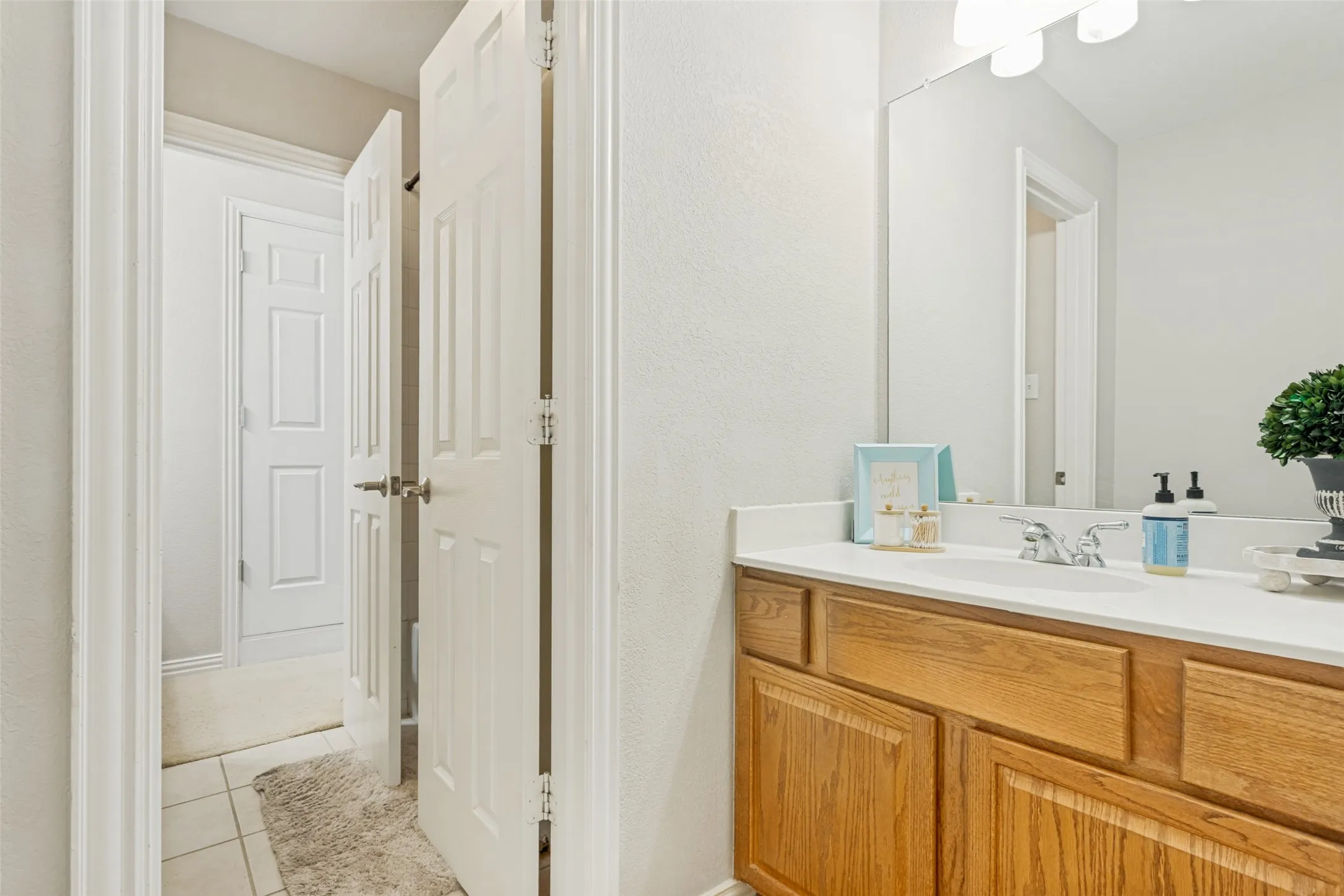 Single Family Residence For Sale in Dallas County , 6610 Falcon Crest Lane, Sachse, Texas 75048, 4 Bedroom, 4 Bathroom, 2 Garage spaces, 3,025 Sqft, built in 2001, mls#21303022, Real Estate Agent in Sachse, Homes For Sale in Dallas county, Homes For Sale in Sachse, Realtor in Sachse Texas, Real Estate Brokerage Independent Realty Texas, Luminita Cordes Realtor