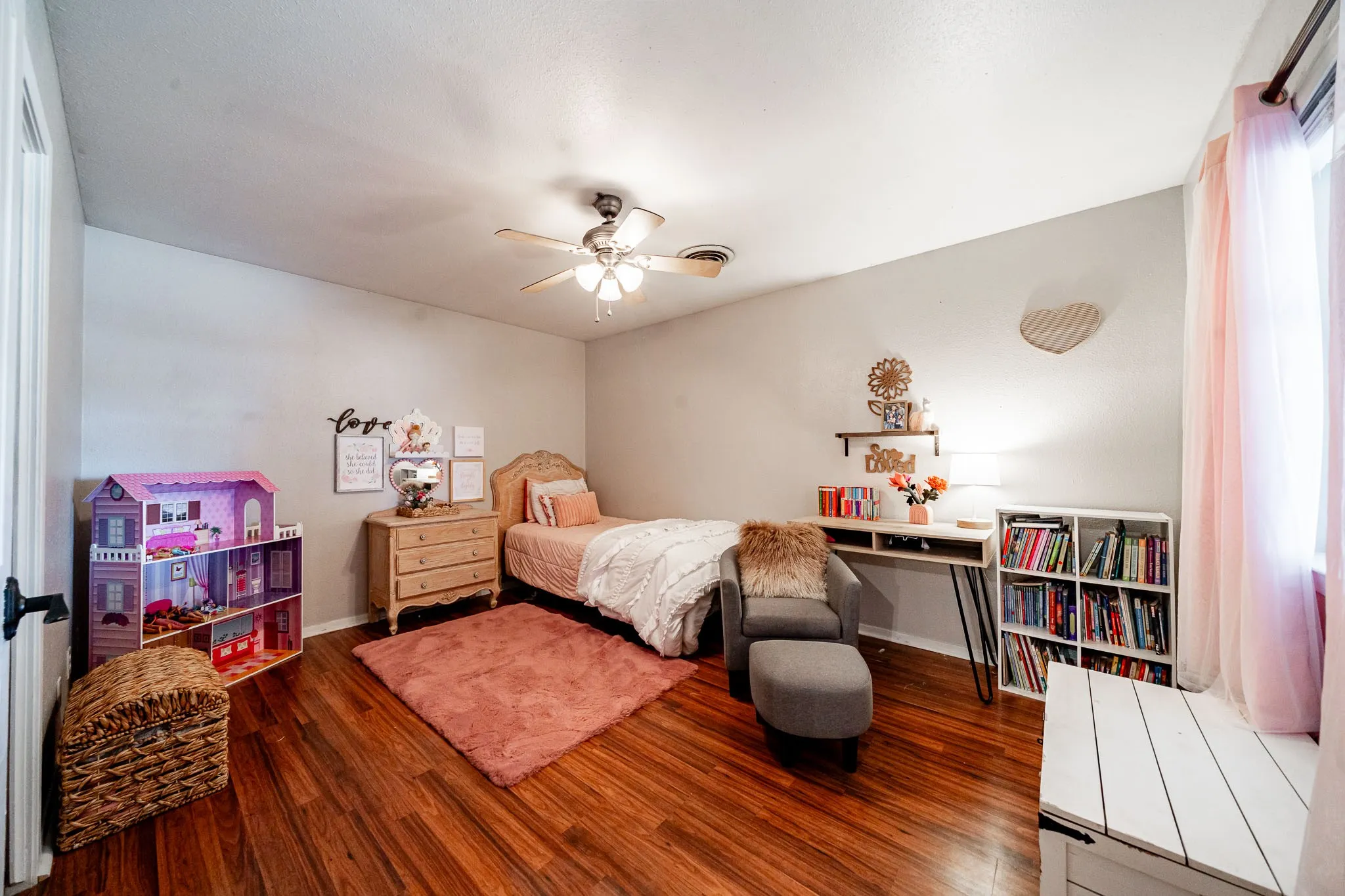 Single Family Residence For Sale in Coke County , 616 W Main Street, Bronte, Texas 76933, 5 Bedroom, 2 Bathroom, Garage spaces, 2,502 Sqft, built in 1983, mls#21303928, Real Estate Agent in Bronte, Homes For Sale in Coke county, Homes For Sale in Bronte, Realtor in Bronte Texas, Real Estate Brokerage Independent Realty Texas, Luminita Cordes Realtor