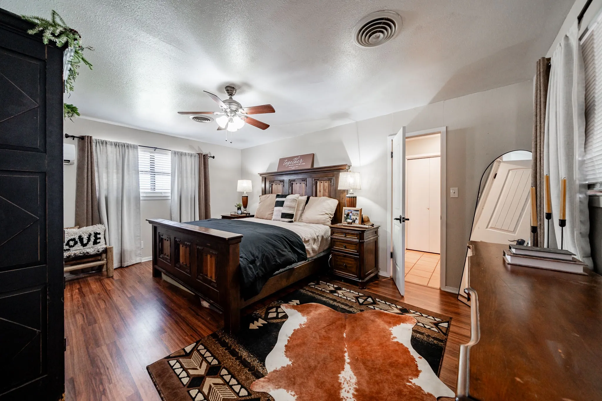 Single Family Residence For Sale in Coke County , 616 W Main Street, Bronte, Texas 76933, 5 Bedroom, 2 Bathroom, Garage spaces, 2,502 Sqft, built in 1983, mls#21303928, Real Estate Agent in Bronte, Homes For Sale in Coke county, Homes For Sale in Bronte, Realtor in Bronte Texas, Real Estate Brokerage Independent Realty Texas, Luminita Cordes Realtor