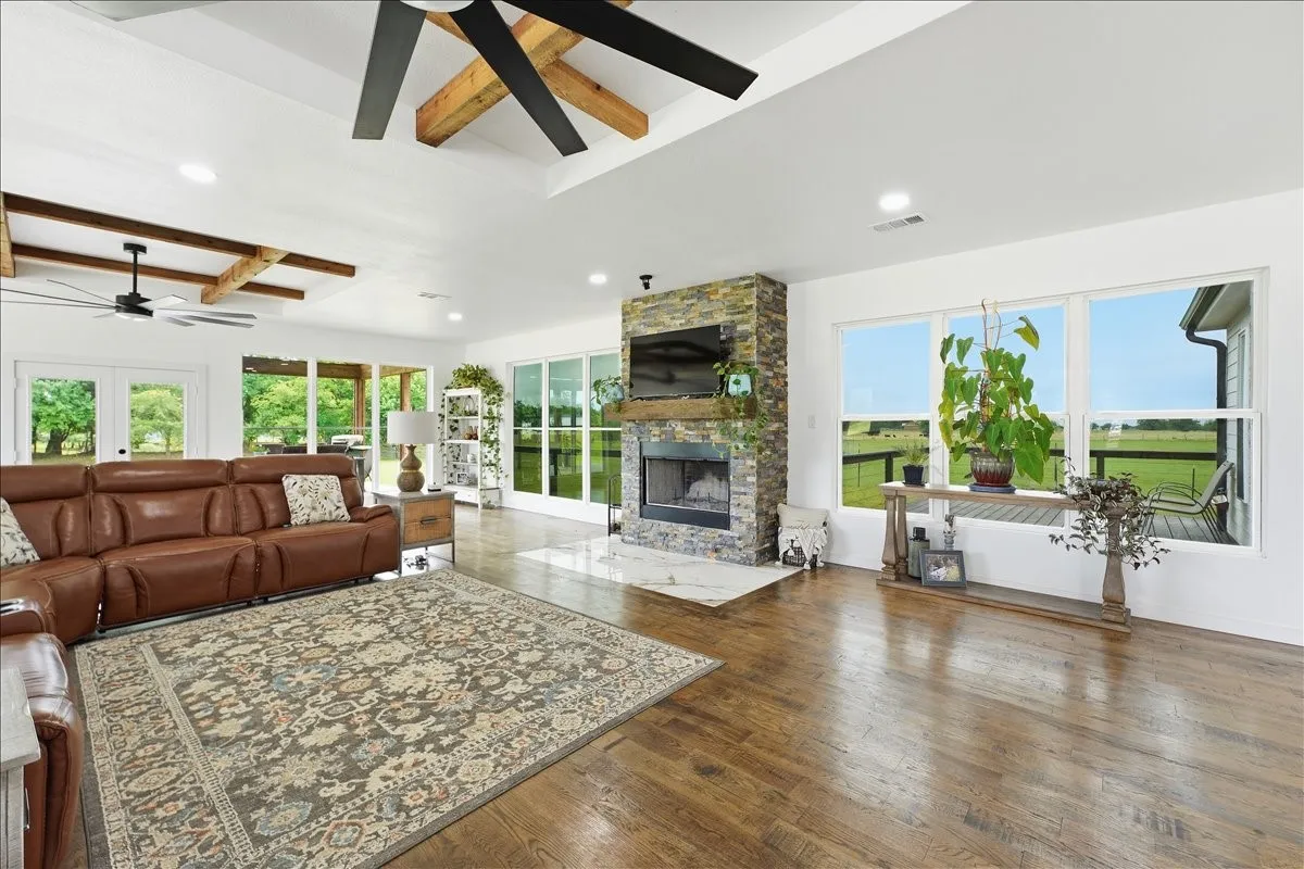 Floor to Ceiling FP