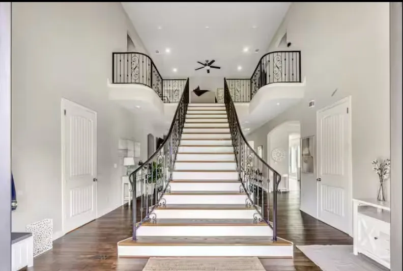 Single Family Residence For Sale in Rockwall County , 202 Scenic Drive, Heath, Texas 75032, 4 Bedroom, 4 Bathroom, 2 Garage spaces, 3,565 Sqft, built in 2018, mls#21305431, Real Estate Agent in Heath, Homes For Sale in Rockwall county, Homes For Sale in Heath, Realtor in Heath Texas, Real Estate Brokerage Independent Realty Texas, Luminita Cordes Realtor