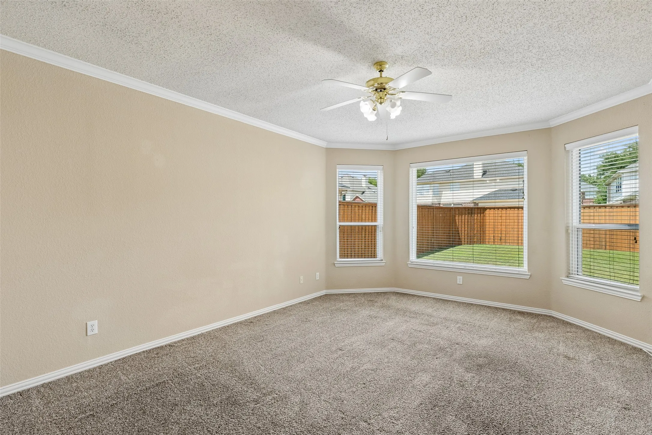 Single Family Residence For Sale in Collin County , 1926 Edgehill Drive, Allen, Texas 75013, 5 Bedroom, 4 Bathroom, 2 Garage spaces, 3,403 Sqft, built in 2001, mls#21303973, Real Estate Agent in Allen, Homes For Sale in Collin county, Homes For Sale in Allen, Realtor in Allen Texas, Real Estate Brokerage Independent Realty Texas, Luminita Cordes Realtor