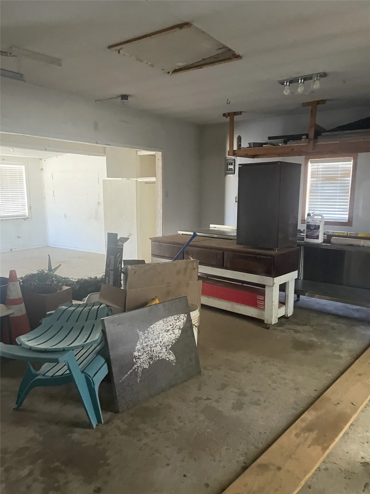 2nd picture of shop
