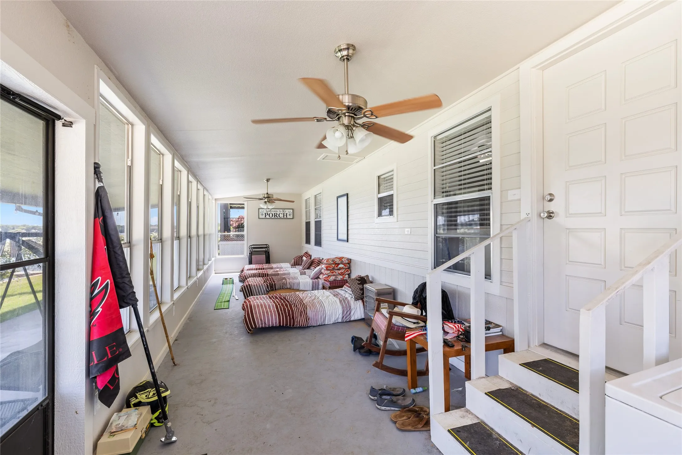 screened in porch