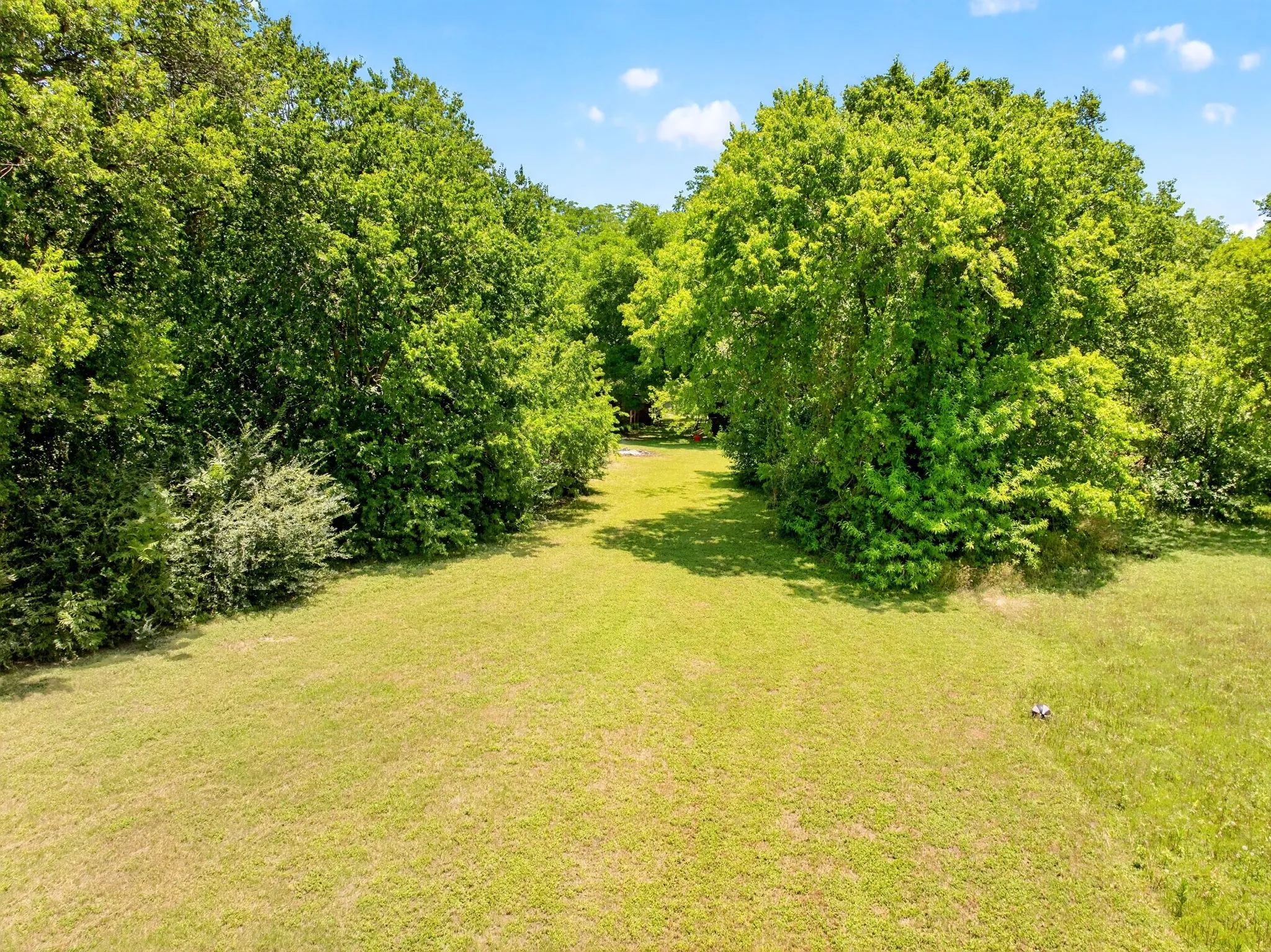 Single Family Residence For Sale in Dallas County , 415 S Dallas Avenue, Lancaster, Texas 75146, 1 Bedroom, 1 Bathroom, Garage spaces, 680 Sqft, built in 1888, mls#21305306, Real Estate Agent in Lancaster, Homes For Sale in Dallas county, Homes For Sale in Lancaster, Realtor in Lancaster Texas, Real Estate Brokerage Independent Realty Texas, Luminita Cordes Realtor