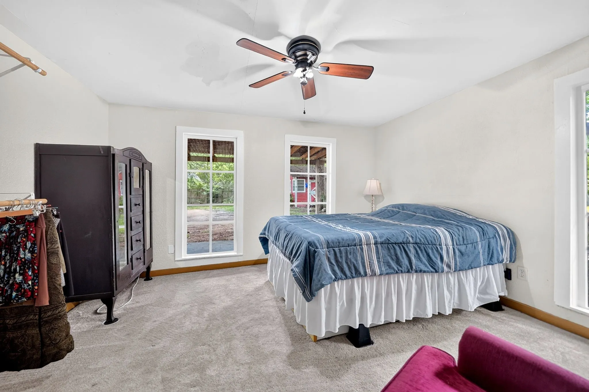 Single Family Residence For Sale in Dallas County , 415 S Dallas Avenue, Lancaster, Texas 75146, 1 Bedroom, 1 Bathroom, Garage spaces, 680 Sqft, built in 1888, mls#21305306, Real Estate Agent in Lancaster, Homes For Sale in Dallas county, Homes For Sale in Lancaster, Realtor in Lancaster Texas, Real Estate Brokerage Independent Realty Texas, Luminita Cordes Realtor