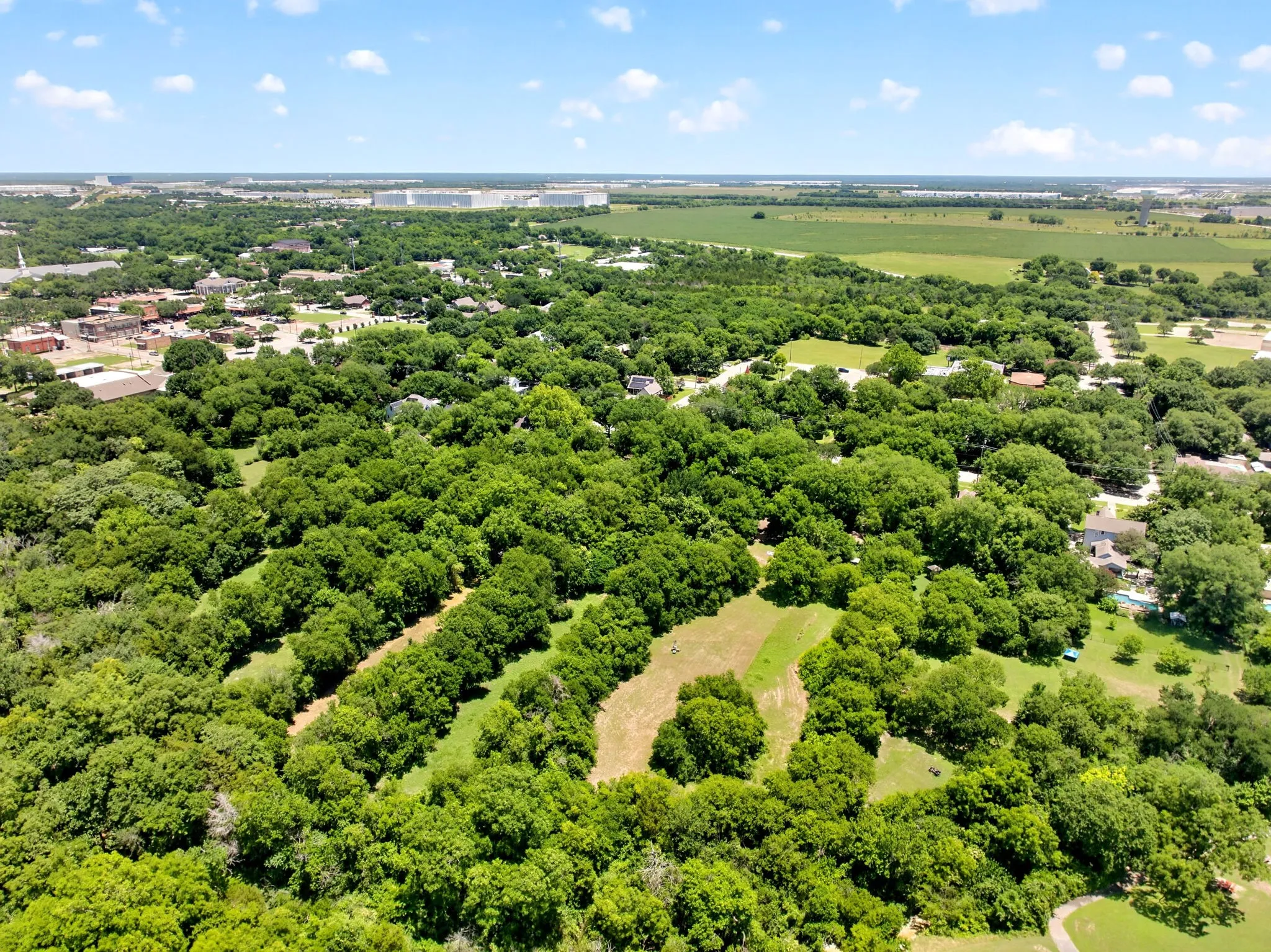 Single Family Residence For Sale in Dallas County , 415 S Dallas Avenue, Lancaster, Texas 75146, 1 Bedroom, 1 Bathroom, Garage spaces, 680 Sqft, built in 1888, mls#21305306, Real Estate Agent in Lancaster, Homes For Sale in Dallas county, Homes For Sale in Lancaster, Realtor in Lancaster Texas, Real Estate Brokerage Independent Realty Texas, Luminita Cordes Realtor