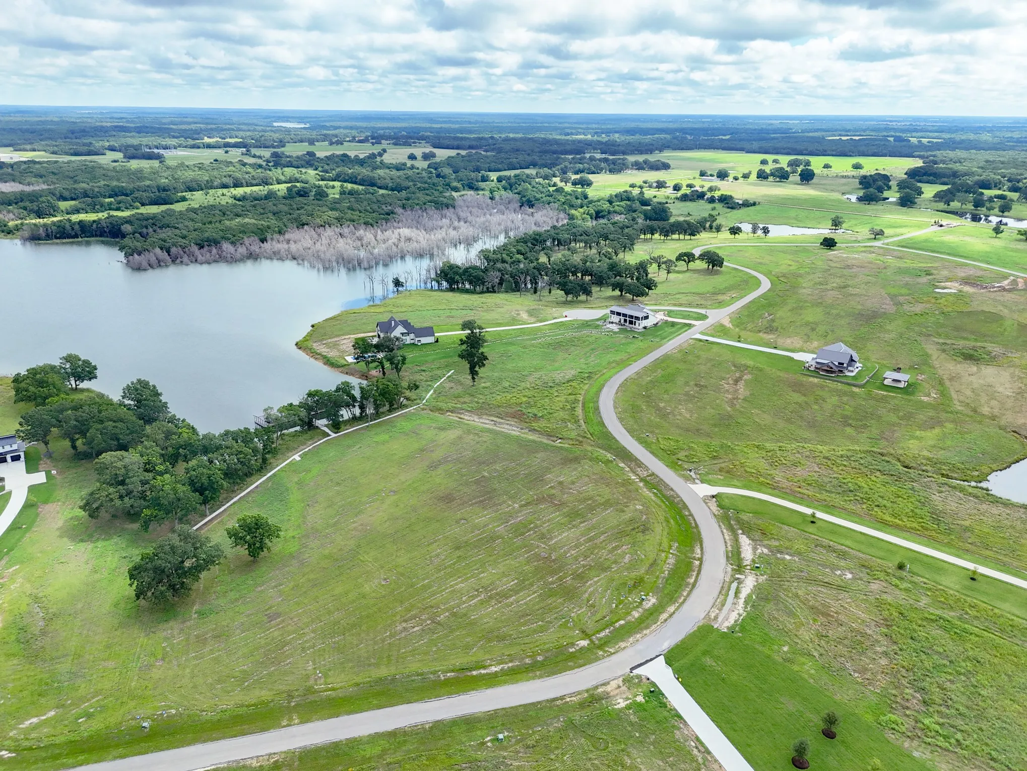 Unimproved Land For Sale in Fannin County , 680 Peninsula Drive, Honey Grove, Texas 75446, 0, 0, Garage spaces, 0 Sqft, built in 0, mls#21305524, Real Estate Agent in Honey Grove, Homes For Sale in Fannin county, Homes For Sale in Honey Grove, Realtor in Honey Grove Texas, Real Estate Brokerage Independent Realty Texas, Luminita Cordes Realtor