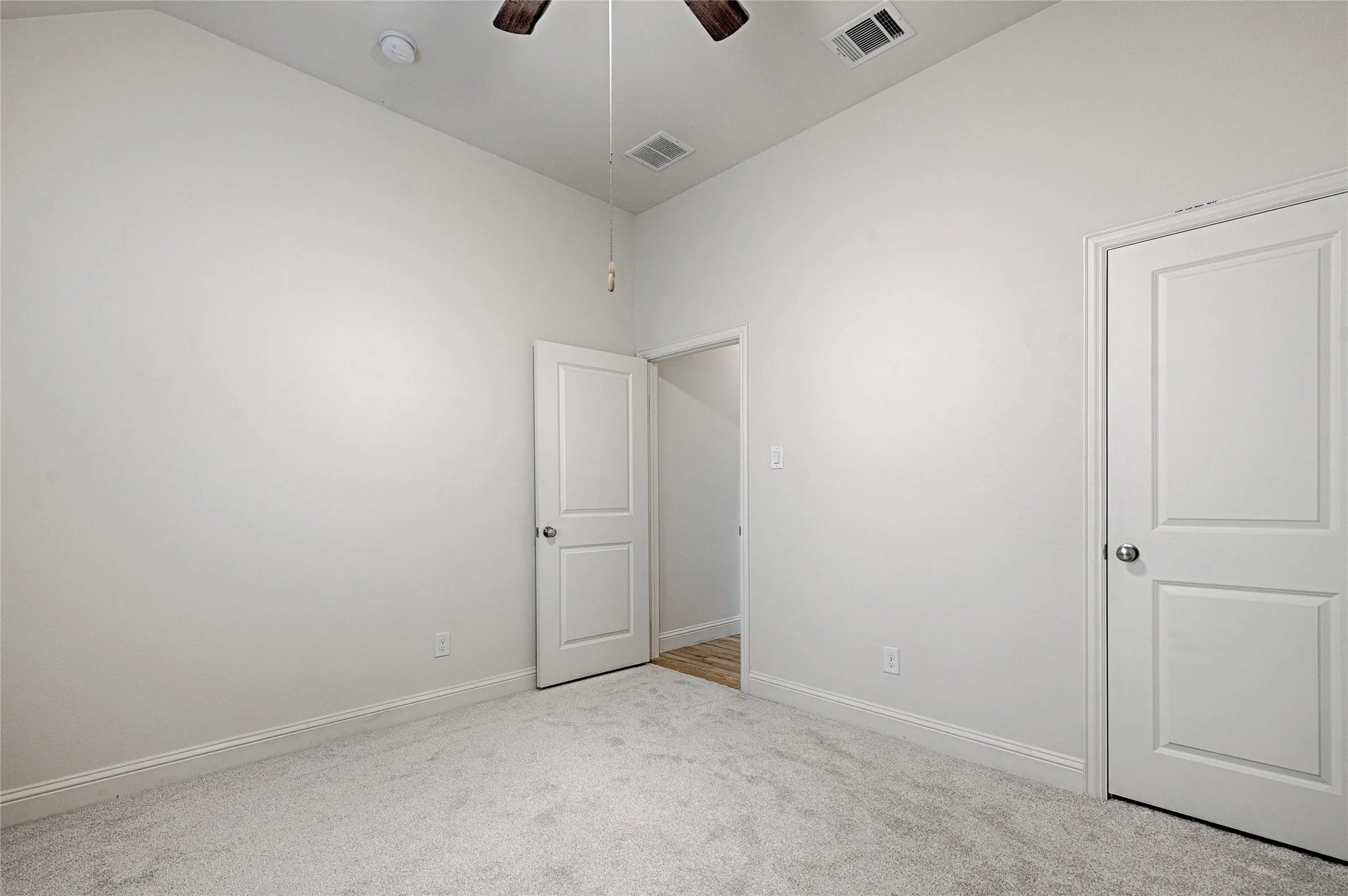 Single Family Residence For Sale in Collin County , 1124 Hot Springs Way, Celina, Texas 75009, 4 Bedroom, 2 Bathroom, 2 Garage spaces, 2,350 Sqft, built in 2017, mls#21302432, Real Estate Agent in Celina, Homes For Sale in Collin county, Homes For Sale in Celina, Realtor in Celina Texas, Real Estate Brokerage Independent Realty Texas, Luminita Cordes Realtor