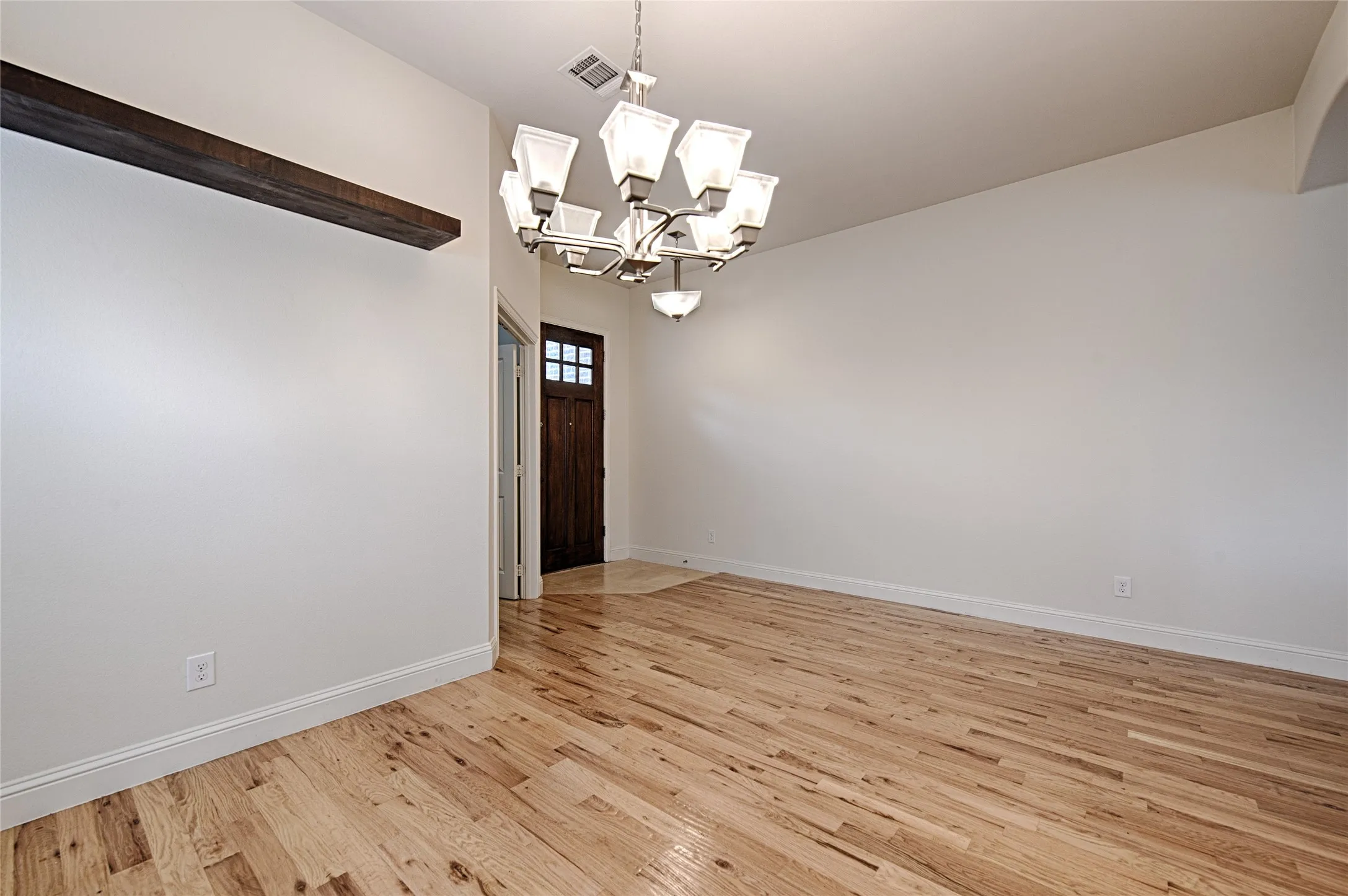 Single Family Residence For Sale in Collin County , 1124 Hot Springs Way, Celina, Texas 75009, 4 Bedroom, 2 Bathroom, 2 Garage spaces, 2,350 Sqft, built in 2017, mls#21302432, Real Estate Agent in Celina, Homes For Sale in Collin county, Homes For Sale in Celina, Realtor in Celina Texas, Real Estate Brokerage Independent Realty Texas, Luminita Cordes Realtor