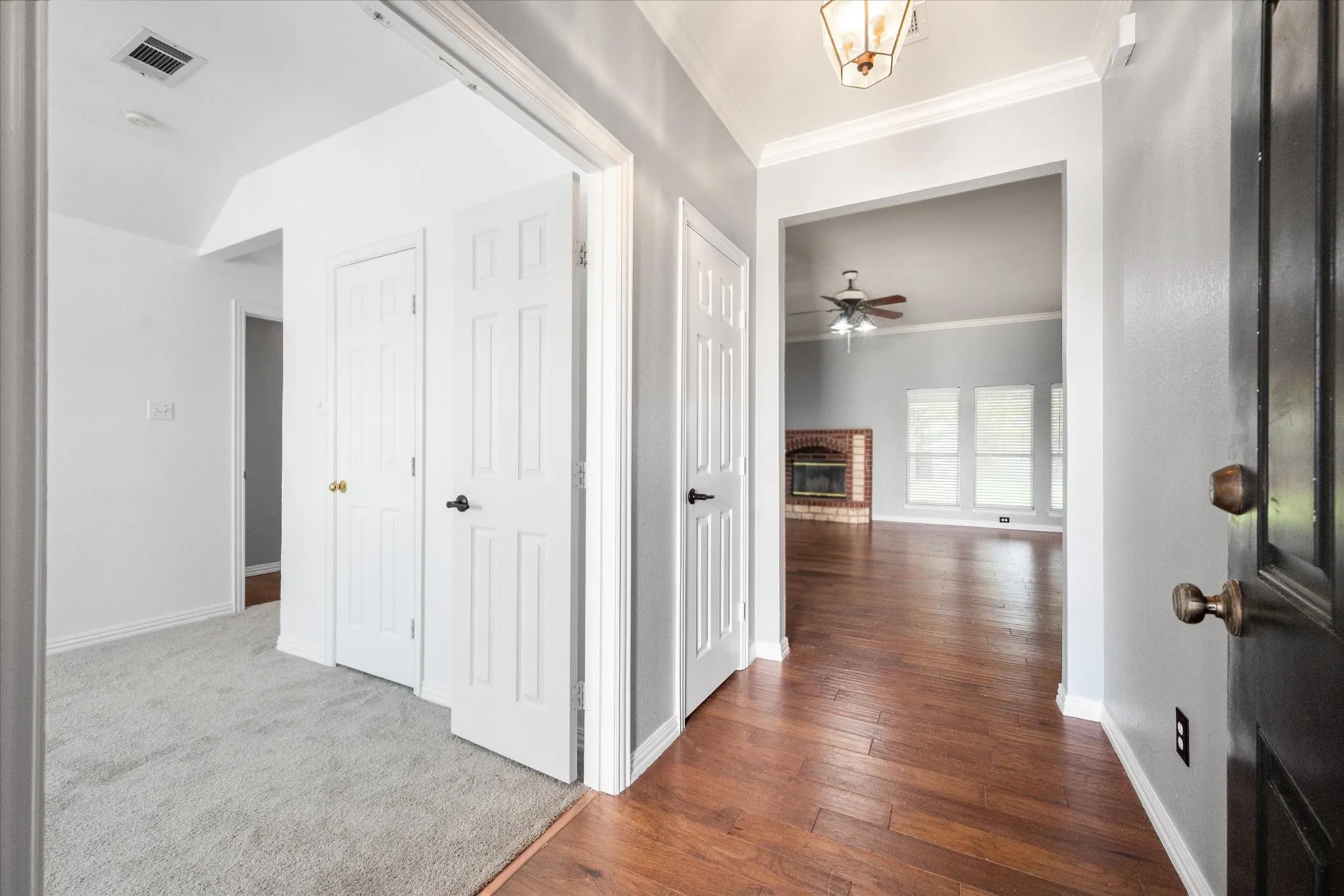 Single Family Residence For Sale in Parker County , 2110 Timber Cove Court, Weatherford, Texas 76087, 4 Bedroom, 2 Bathroom, 2 Garage spaces, 2,004 Sqft, built in 2003, mls#21305550, Real Estate Agent in Weatherford, Homes For Sale in Parker county, Homes For Sale in Weatherford, Realtor in Weatherford Texas, Real Estate Brokerage Independent Realty Texas, Luminita Cordes Realtor