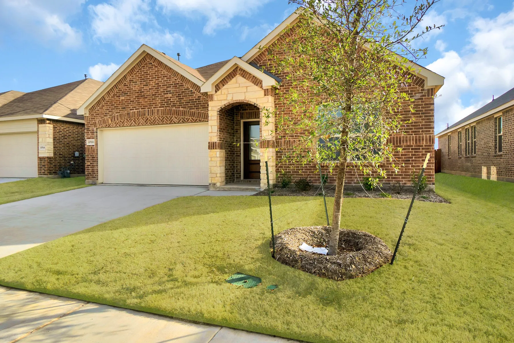 Single Family Residence For Rent in Collin County , 8700 Whistling Duck Drive, Mc Kinney, Texas 75071, 4 Bedroom, 2 Bathroom, 2 Garage spaces, 2,347 Sqft, built in 2023, mls#21305388, Real Estate Agent in Mc Kinney, Homes For Rent in Collin county, Homes For Rent in Mc Kinney, Realtor in Mc Kinney Texas, Real Estate Brokerage Independent Realty Texas, Luminita Cordes Realtor