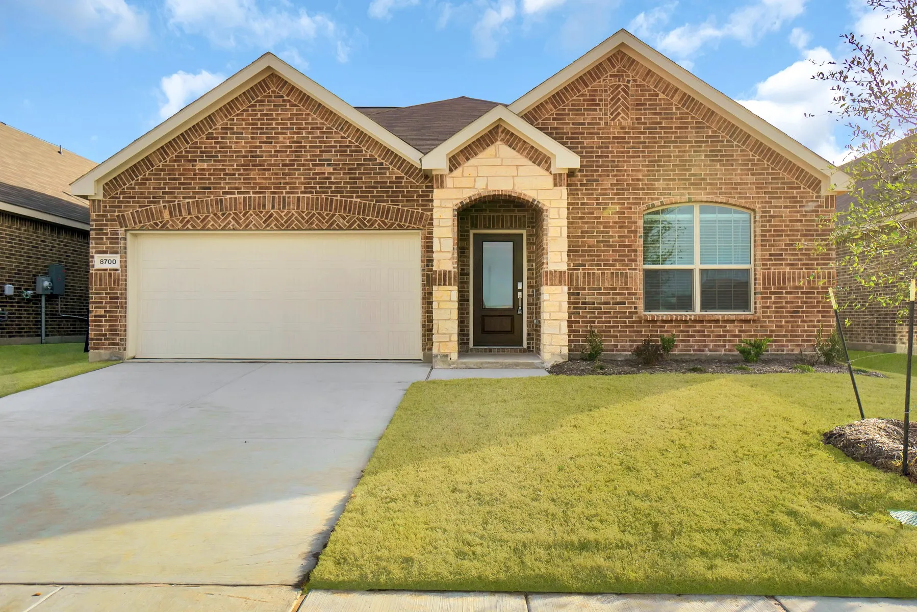 Single Family Residence For Rent in Collin County , 8700 Whistling Duck Drive, Mc Kinney, Texas 75071, 4 Bedroom, 2 Bathroom, 2 Garage spaces, 2,347 Sqft, built in 2023, mls#21305388, Real Estate Agent in Mc Kinney, Homes For Rent in Collin county, Homes For Rent in Mc Kinney, Realtor in Mc Kinney Texas, Real Estate Brokerage Independent Realty Texas, Luminita Cordes Realtor