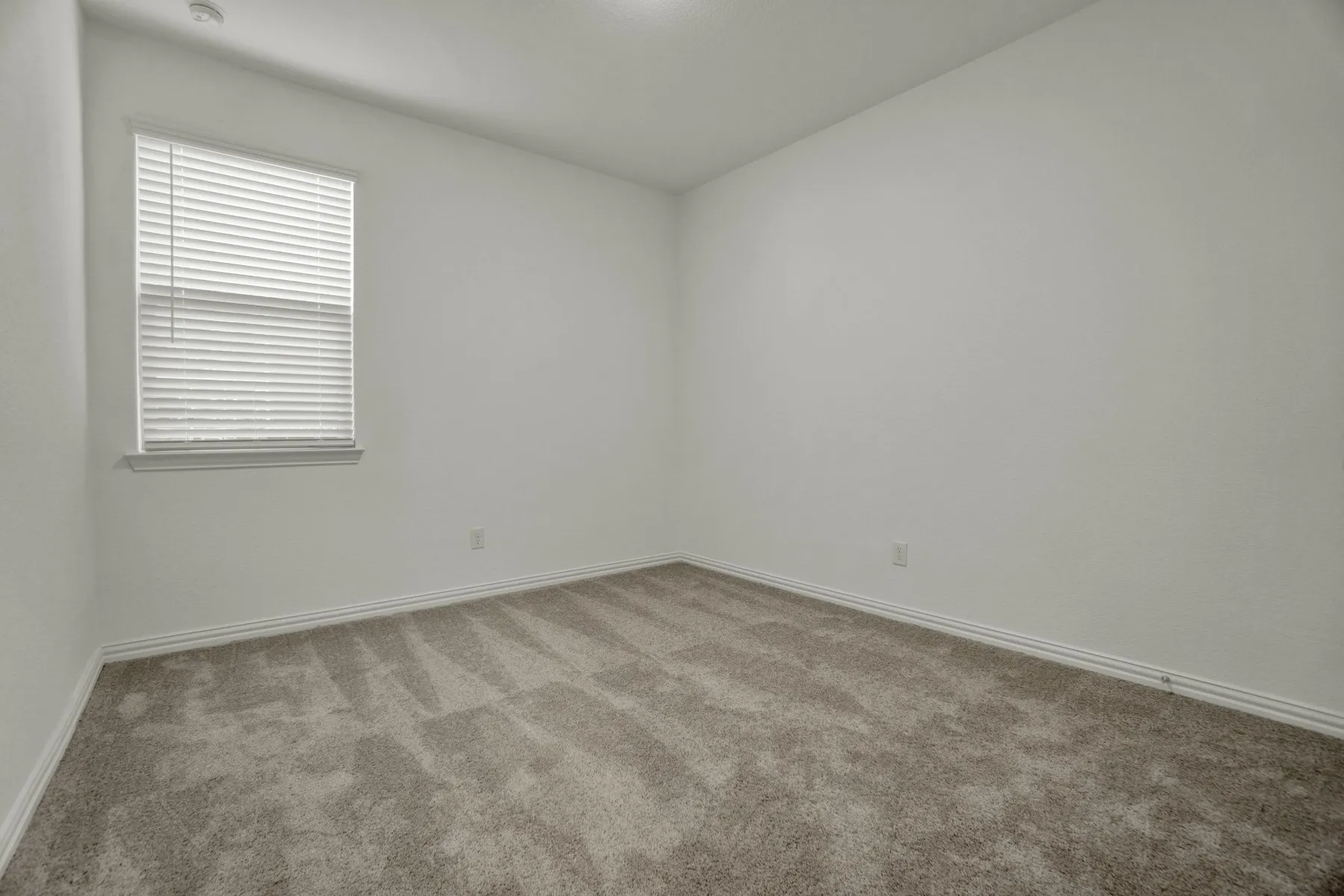 Single Family Residence For Rent in Collin County , 8700 Whistling Duck Drive, Mc Kinney, Texas 75071, 4 Bedroom, 2 Bathroom, 2 Garage spaces, 2,347 Sqft, built in 2023, mls#21305388, Real Estate Agent in Mc Kinney, Homes For Rent in Collin county, Homes For Rent in Mc Kinney, Realtor in Mc Kinney Texas, Real Estate Brokerage Independent Realty Texas, Luminita Cordes Realtor