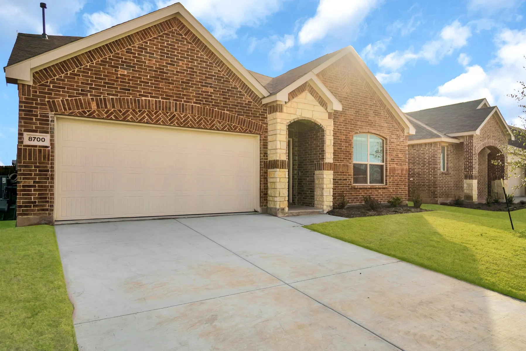Single Family Residence For Rent in Collin County , 8700 Whistling Duck Drive, Mc Kinney, Texas 75071, 4 Bedroom, 2 Bathroom, 2 Garage spaces, 2,347 Sqft, built in 2023, mls#21305388, Real Estate Agent in Mc Kinney, Homes For Rent in Collin county, Homes For Rent in Mc Kinney, Realtor in Mc Kinney Texas, Real Estate Brokerage Independent Realty Texas, Luminita Cordes Realtor