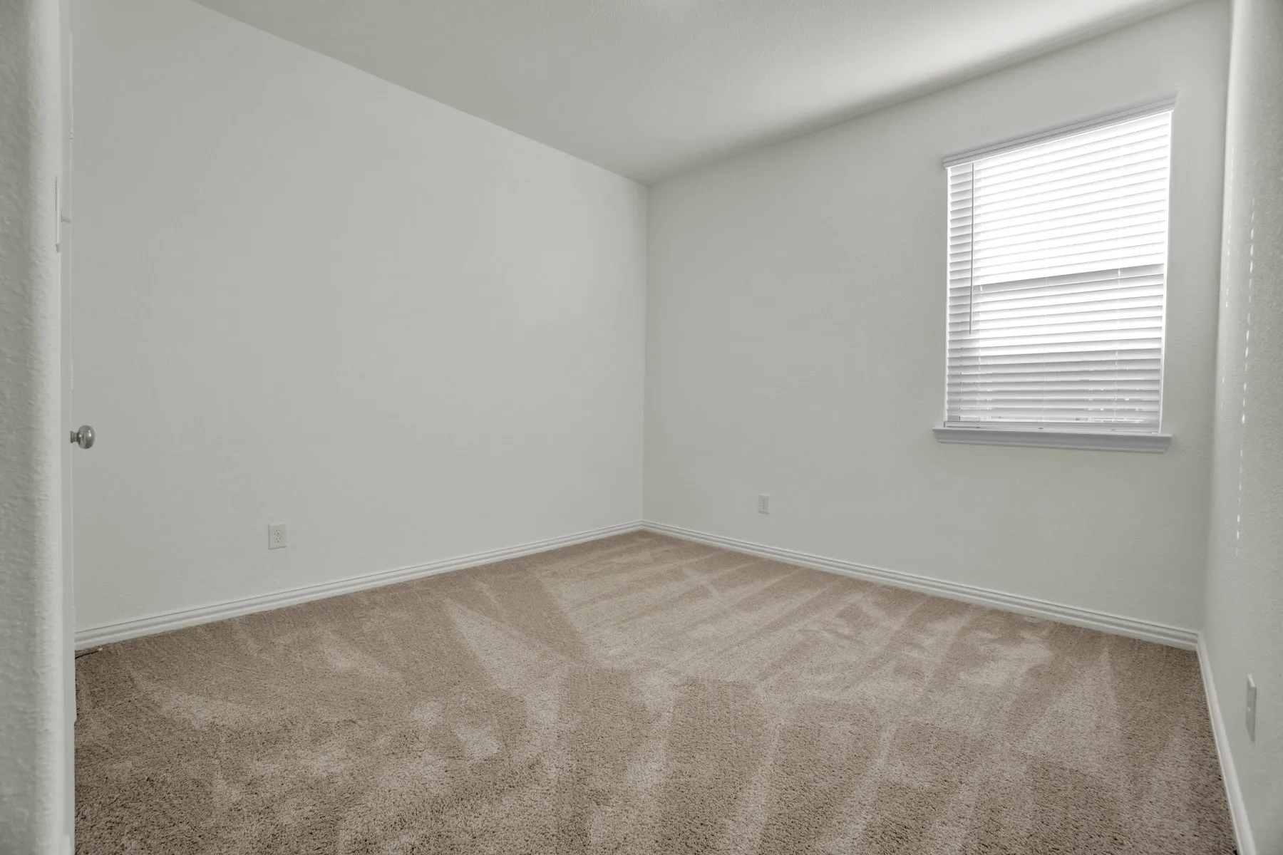 Single Family Residence For Rent in Collin County , 8700 Whistling Duck Drive, Mc Kinney, Texas 75071, 4 Bedroom, 2 Bathroom, 2 Garage spaces, 2,347 Sqft, built in 2023, mls#21305388, Real Estate Agent in Mc Kinney, Homes For Rent in Collin county, Homes For Rent in Mc Kinney, Realtor in Mc Kinney Texas, Real Estate Brokerage Independent Realty Texas, Luminita Cordes Realtor
