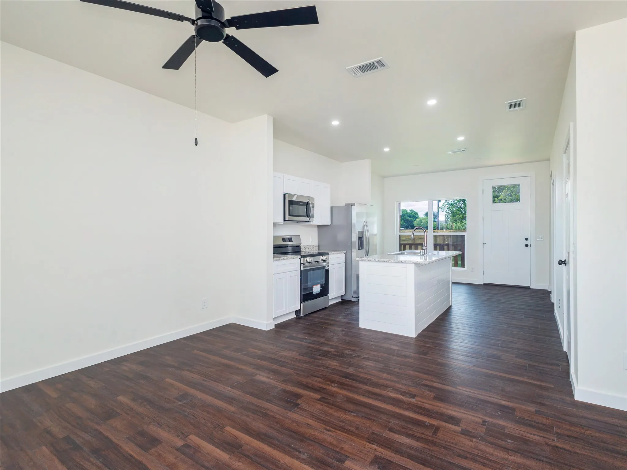Single Family Residence For Sale in Brown County , 2902 Avenue D, Brownwood, Texas 76801, 3 Bedroom, 2 Bathroom, Garage spaces, 1,200 Sqft, built in 2026, mls#21305368, Real Estate Agent in Brownwood, Homes For Sale in Brown county, Homes For Sale in Brownwood, Realtor in Brownwood Texas, Real Estate Brokerage Independent Realty Texas, Luminita Cordes Realtor