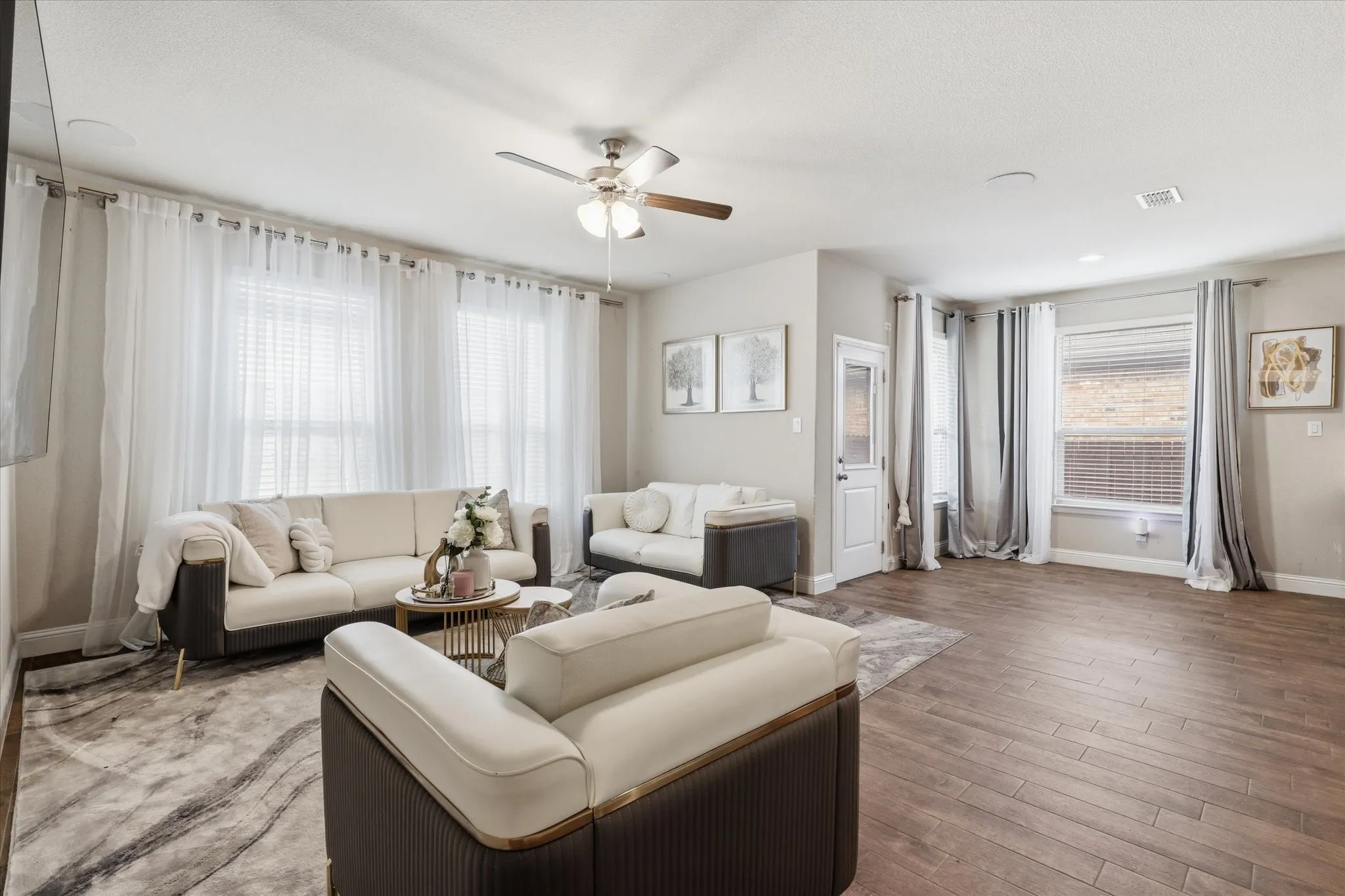 Single Family Residence For Sale in Denton County , 717 Greenford Manor, Fort Worth, Texas 76247, 5 Bedroom, 4 Bathroom, 2 Garage spaces, 2,813 Sqft, built in 2021, mls#21301937, Real Estate Agent in Fort Worth, Homes For Sale in Denton county, Homes For Sale in Fort Worth, Realtor in Fort Worth Texas, Real Estate Brokerage Independent Realty Texas, Luminita Cordes Realtor