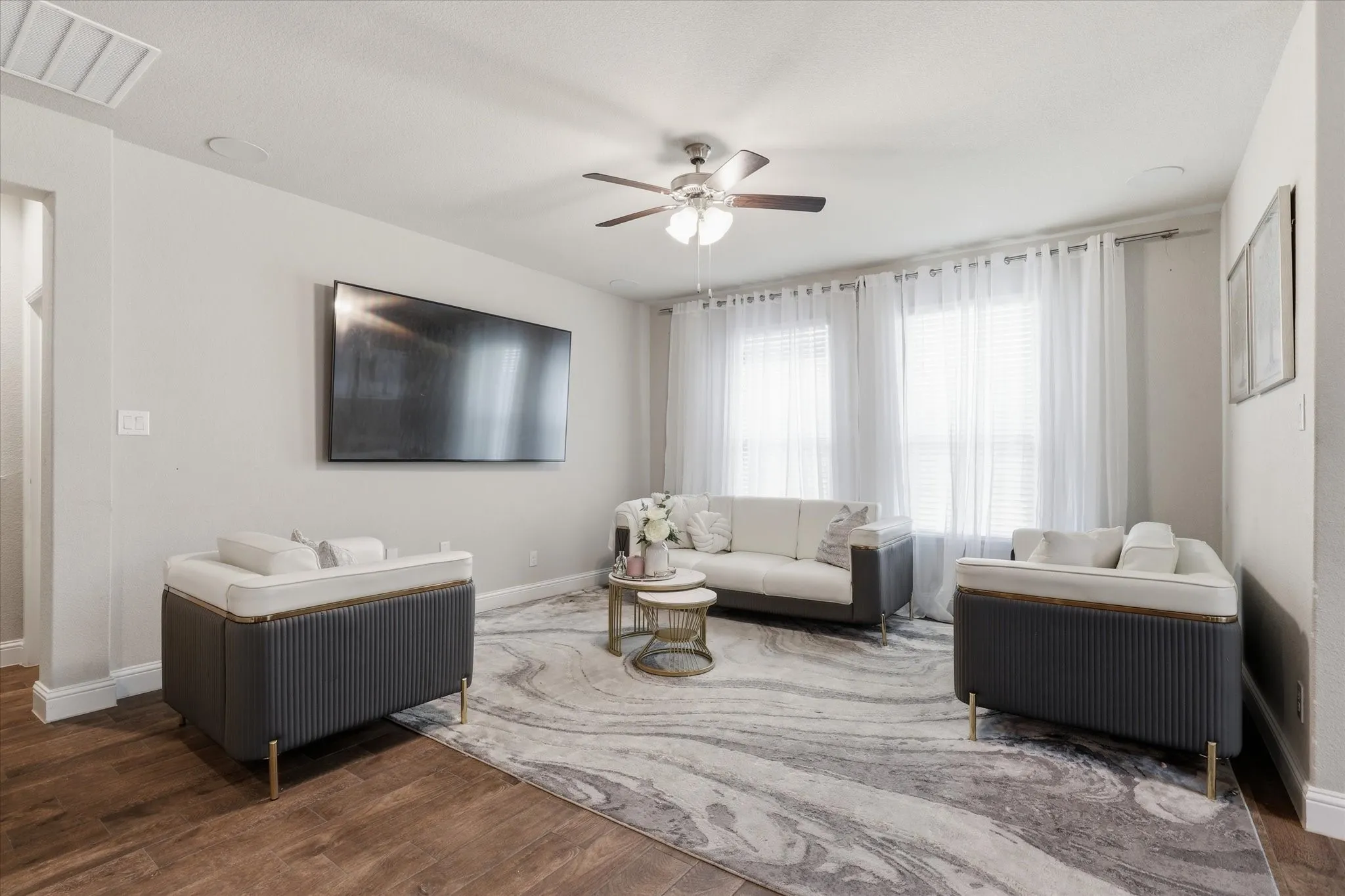 Single Family Residence For Sale in Denton County , 717 Greenford Manor, Fort Worth, Texas 76247, 5 Bedroom, 4 Bathroom, 2 Garage spaces, 2,813 Sqft, built in 2021, mls#21301937, Real Estate Agent in Fort Worth, Homes For Sale in Denton county, Homes For Sale in Fort Worth, Realtor in Fort Worth Texas, Real Estate Brokerage Independent Realty Texas, Luminita Cordes Realtor