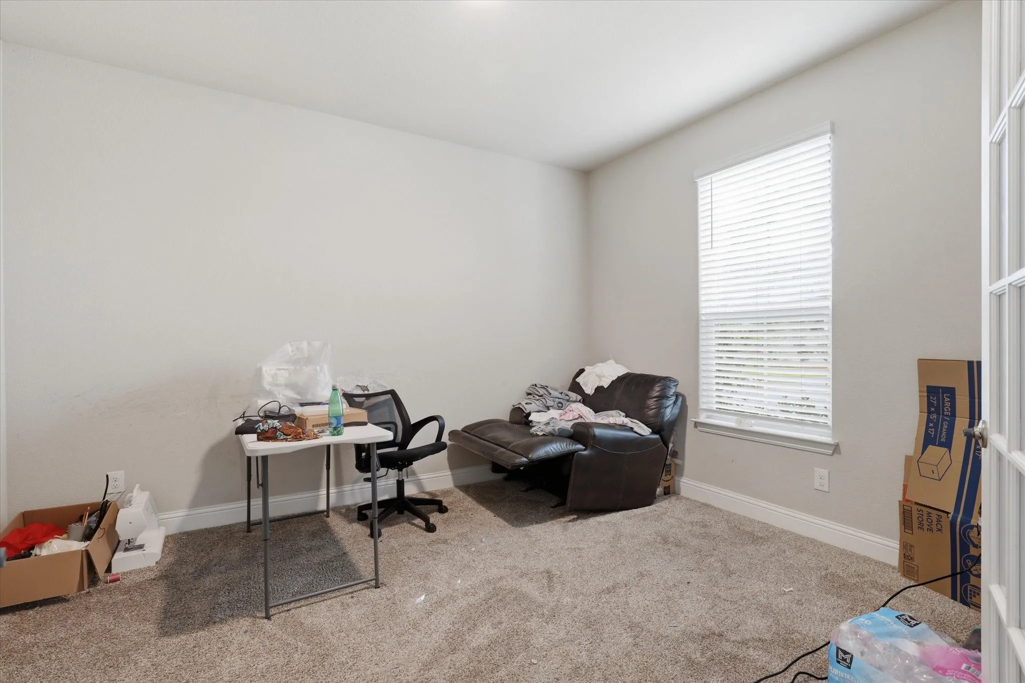 Single Family Residence For Sale in Denton County , 717 Greenford Manor, Fort Worth, Texas 76247, 5 Bedroom, 4 Bathroom, 2 Garage spaces, 2,813 Sqft, built in 2021, mls#21301937, Real Estate Agent in Fort Worth, Homes For Sale in Denton county, Homes For Sale in Fort Worth, Realtor in Fort Worth Texas, Real Estate Brokerage Independent Realty Texas, Luminita Cordes Realtor