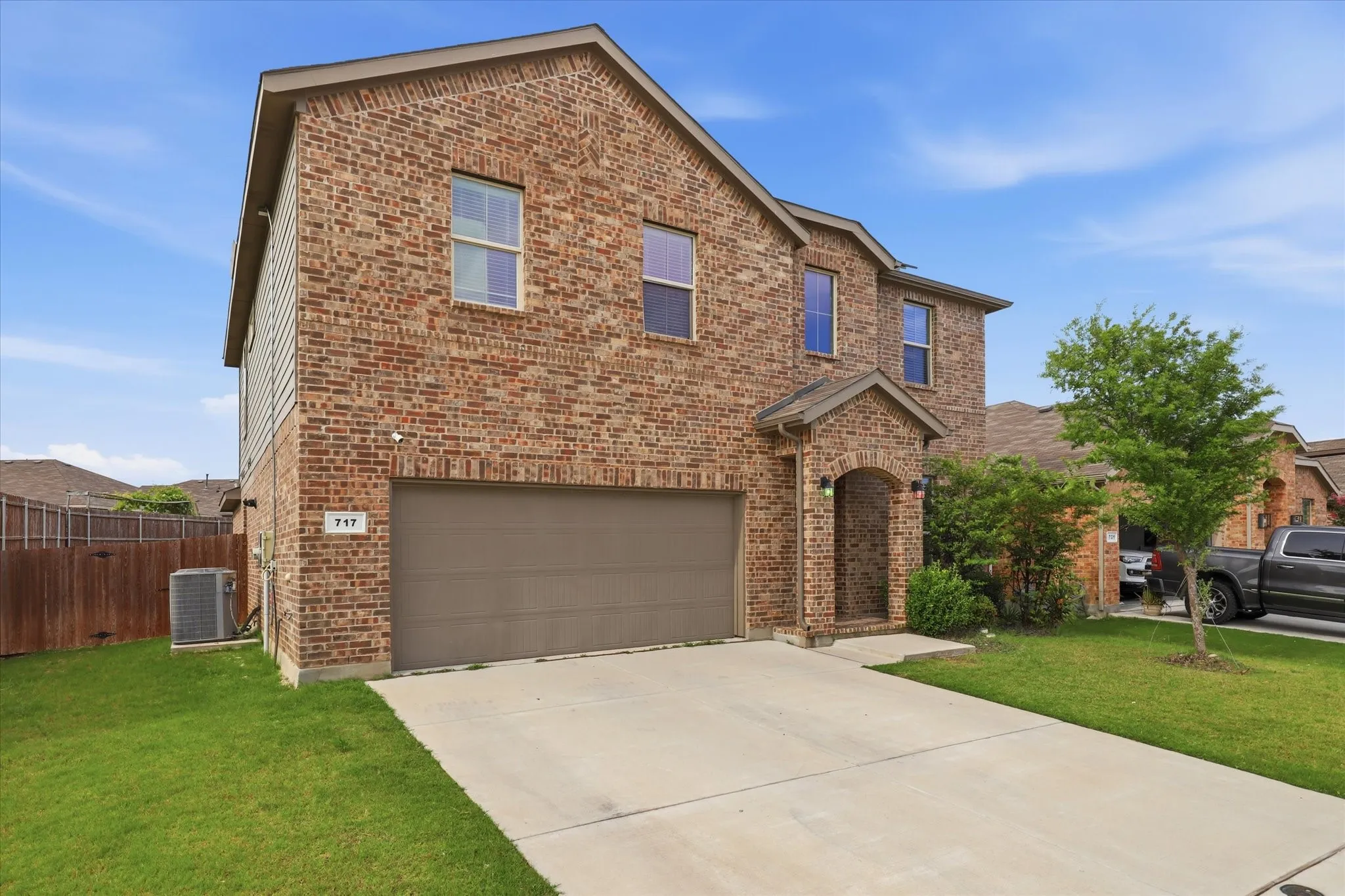 Single Family Residence For Sale in Denton County , 717 Greenford Manor, Fort Worth, Texas 76247, 5 Bedroom, 4 Bathroom, 2 Garage spaces, 2,813 Sqft, built in 2021, mls#21301937, Real Estate Agent in Fort Worth, Homes For Sale in Denton county, Homes For Sale in Fort Worth, Realtor in Fort Worth Texas, Real Estate Brokerage Independent Realty Texas, Luminita Cordes Realtor