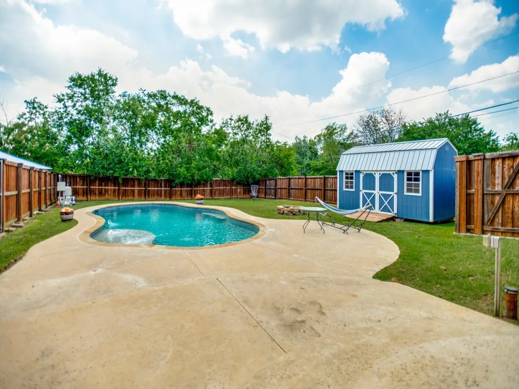 Single Family Residence For Sale in Tarrant County , 7041 Payte Lane, North Richland Hills, Texas 76182, 4 Bedroom, 3 Bathroom, 2 Garage spaces, 1,659 Sqft, built in 1971, mls#21305603, Real Estate Agent in North Richland Hills, Homes For Sale in Tarrant county, Homes For Sale in North Richland Hills, Realtor in North Richland Hills Texas, Real Estate Brokerage Independent Realty Texas, Luminita Cordes Realtor