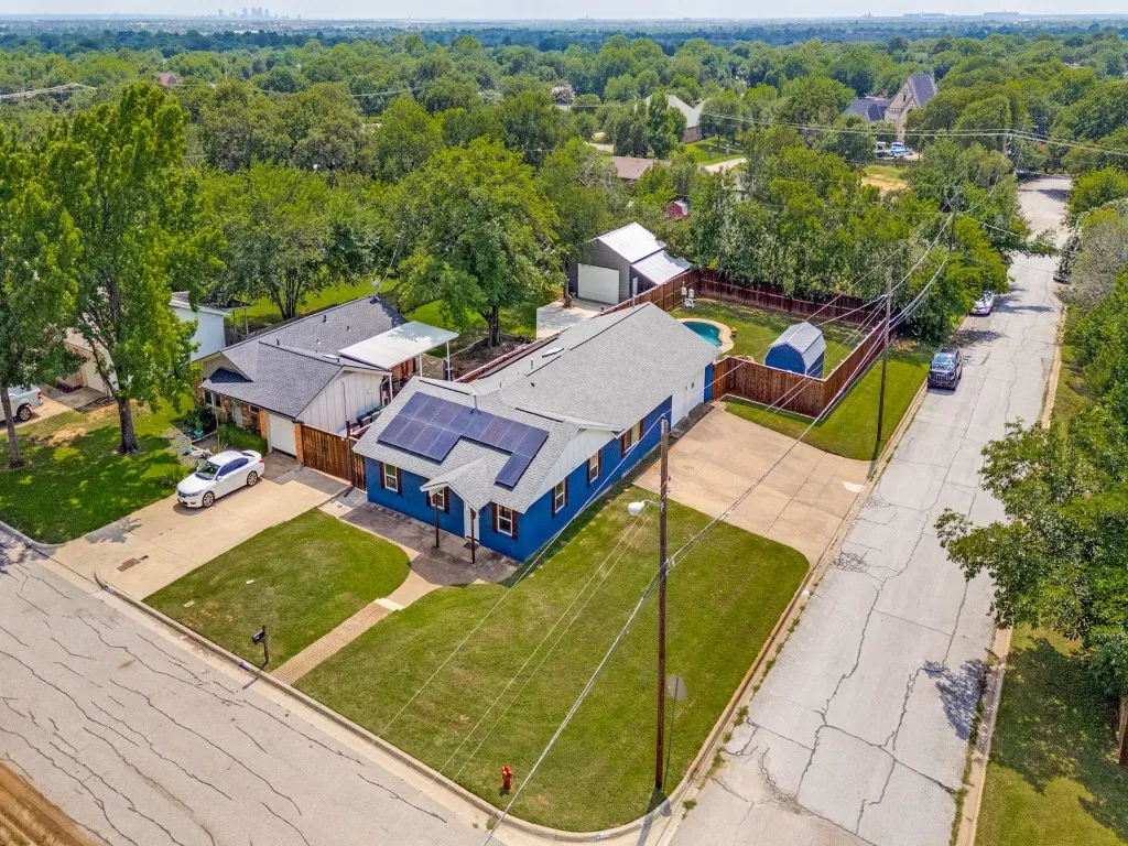 Single Family Residence For Sale in Tarrant County , 7041 Payte Lane, North Richland Hills, Texas 76182, 4 Bedroom, 3 Bathroom, 2 Garage spaces, 1,659 Sqft, built in 1971, mls#21305603, Real Estate Agent in North Richland Hills, Homes For Sale in Tarrant county, Homes For Sale in North Richland Hills, Realtor in North Richland Hills Texas, Real Estate Brokerage Independent Realty Texas, Luminita Cordes Realtor