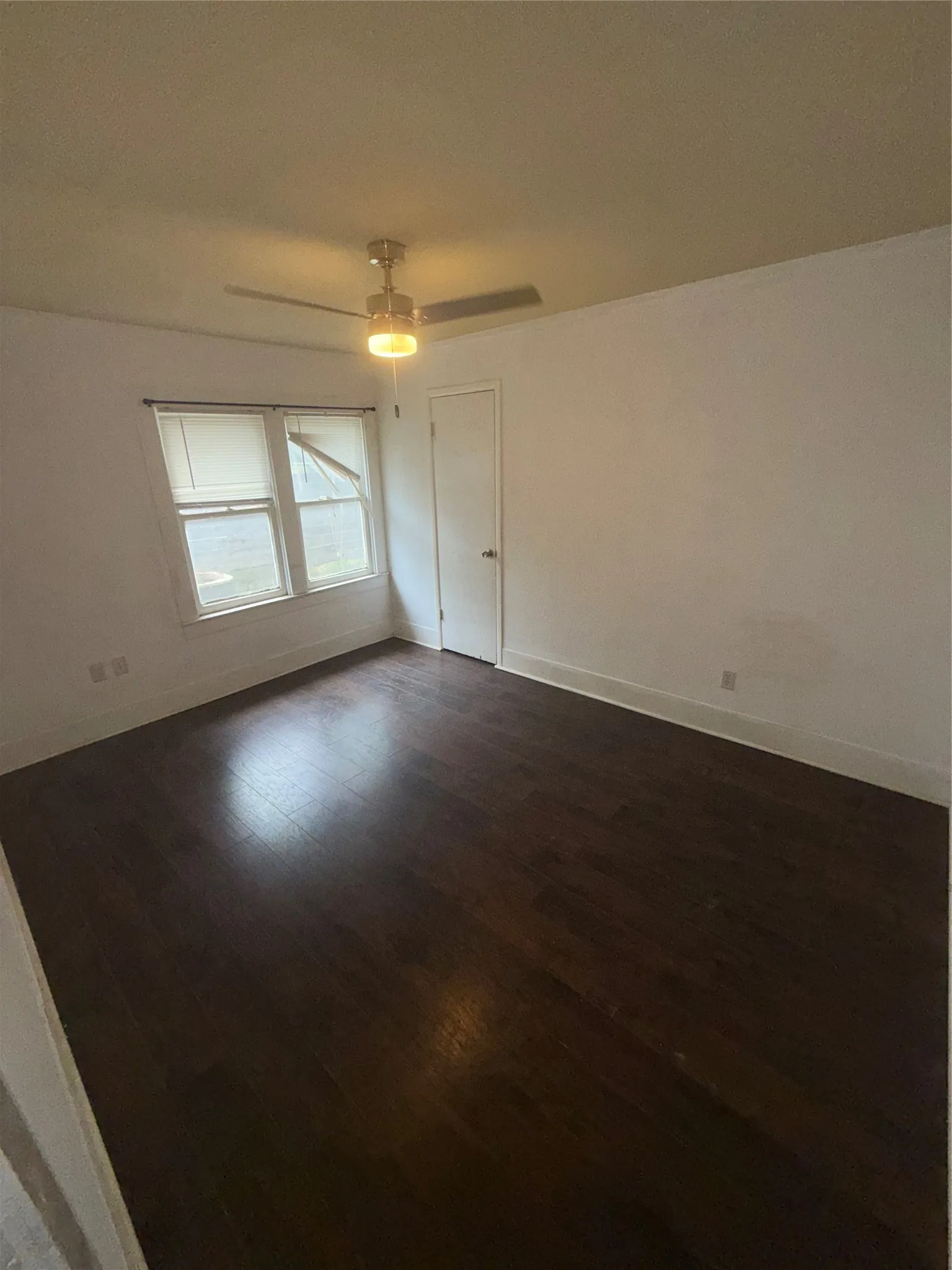 Single Family Residence For Sale in Callahan County , 222 Cherry Street, Clyde, Texas 79510, 3 Bedroom, 1 Bathroom, 1 Garage spaces, 1,260 Sqft, built in 1947, mls#21304978, Real Estate Agent in Clyde, Homes For Sale in Callahan county, Homes For Sale in Clyde, Realtor in Clyde Texas, Real Estate Brokerage Independent Realty Texas, Luminita Cordes Realtor