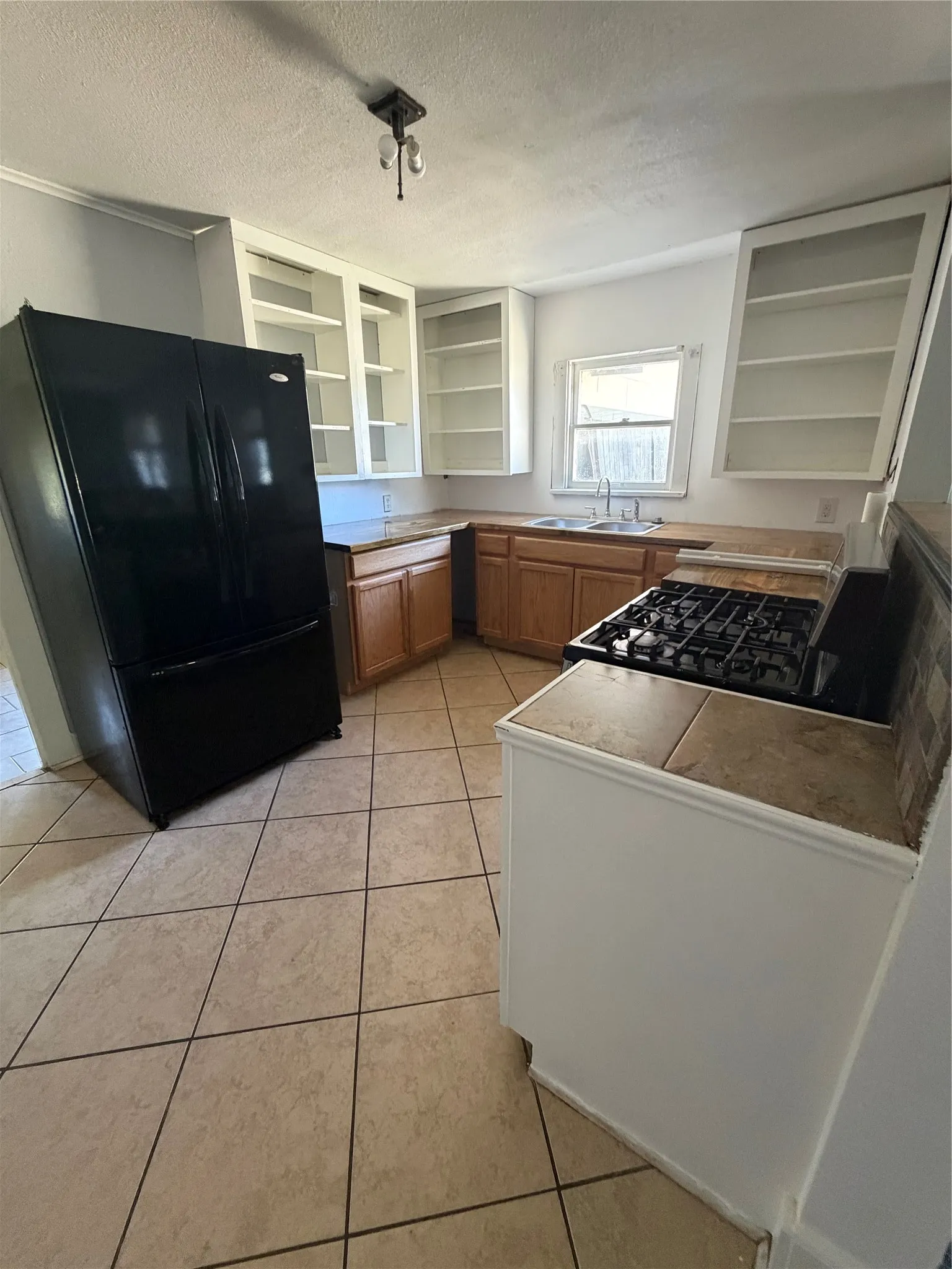 Single Family Residence For Sale in Callahan County , 222 Cherry Street, Clyde, Texas 79510, 3 Bedroom, 1 Bathroom, 1 Garage spaces, 1,260 Sqft, built in 1947, mls#21304978, Real Estate Agent in Clyde, Homes For Sale in Callahan county, Homes For Sale in Clyde, Realtor in Clyde Texas, Real Estate Brokerage Independent Realty Texas, Luminita Cordes Realtor
