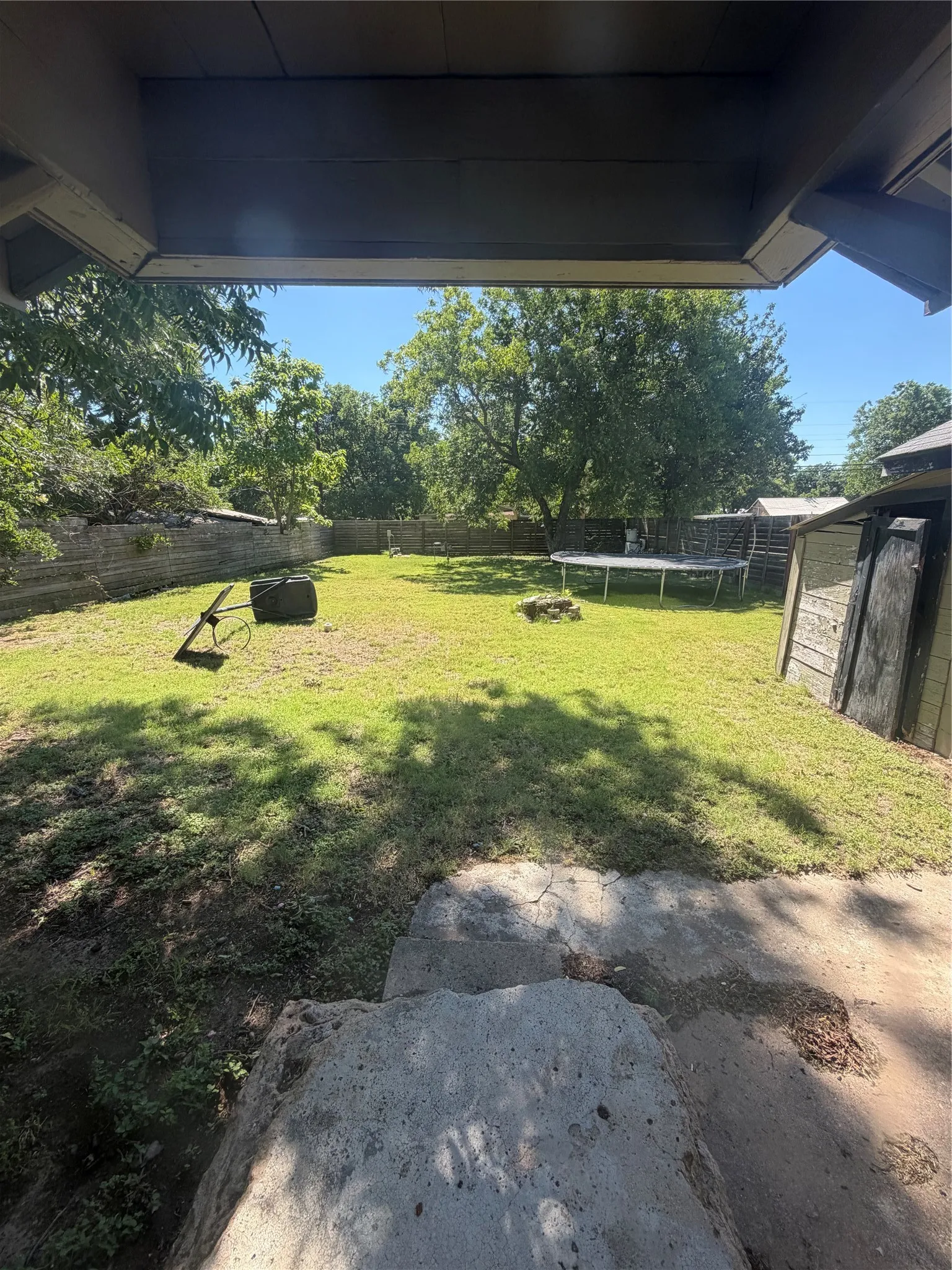 Single Family Residence For Sale in Callahan County , 222 Cherry Street, Clyde, Texas 79510, 3 Bedroom, 1 Bathroom, 1 Garage spaces, 1,260 Sqft, built in 1947, mls#21304978, Real Estate Agent in Clyde, Homes For Sale in Callahan county, Homes For Sale in Clyde, Realtor in Clyde Texas, Real Estate Brokerage Independent Realty Texas, Luminita Cordes Realtor